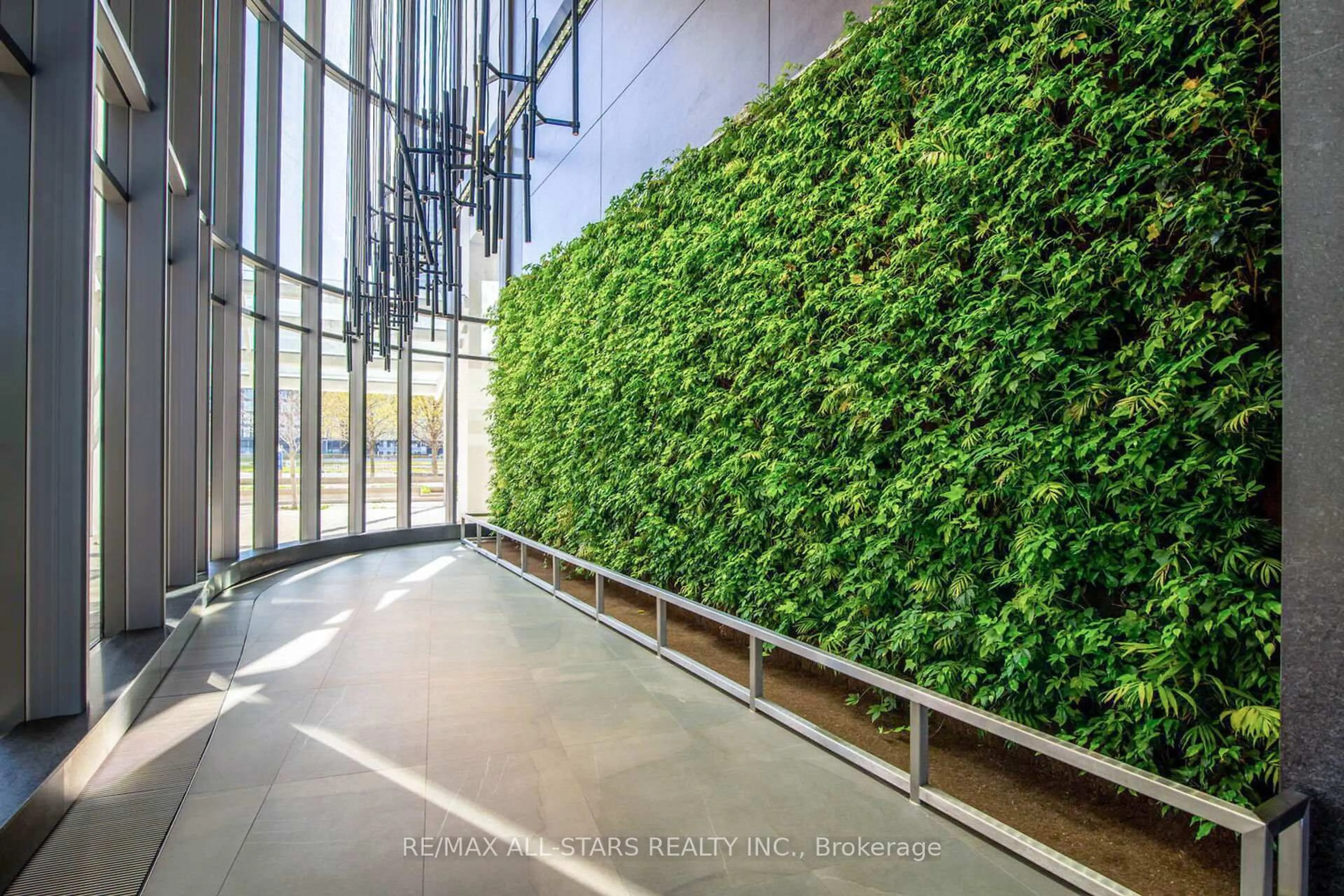 Indoor foyer for 16 Bonnycastle St #3501, Toronto Ontario M5A 0C9