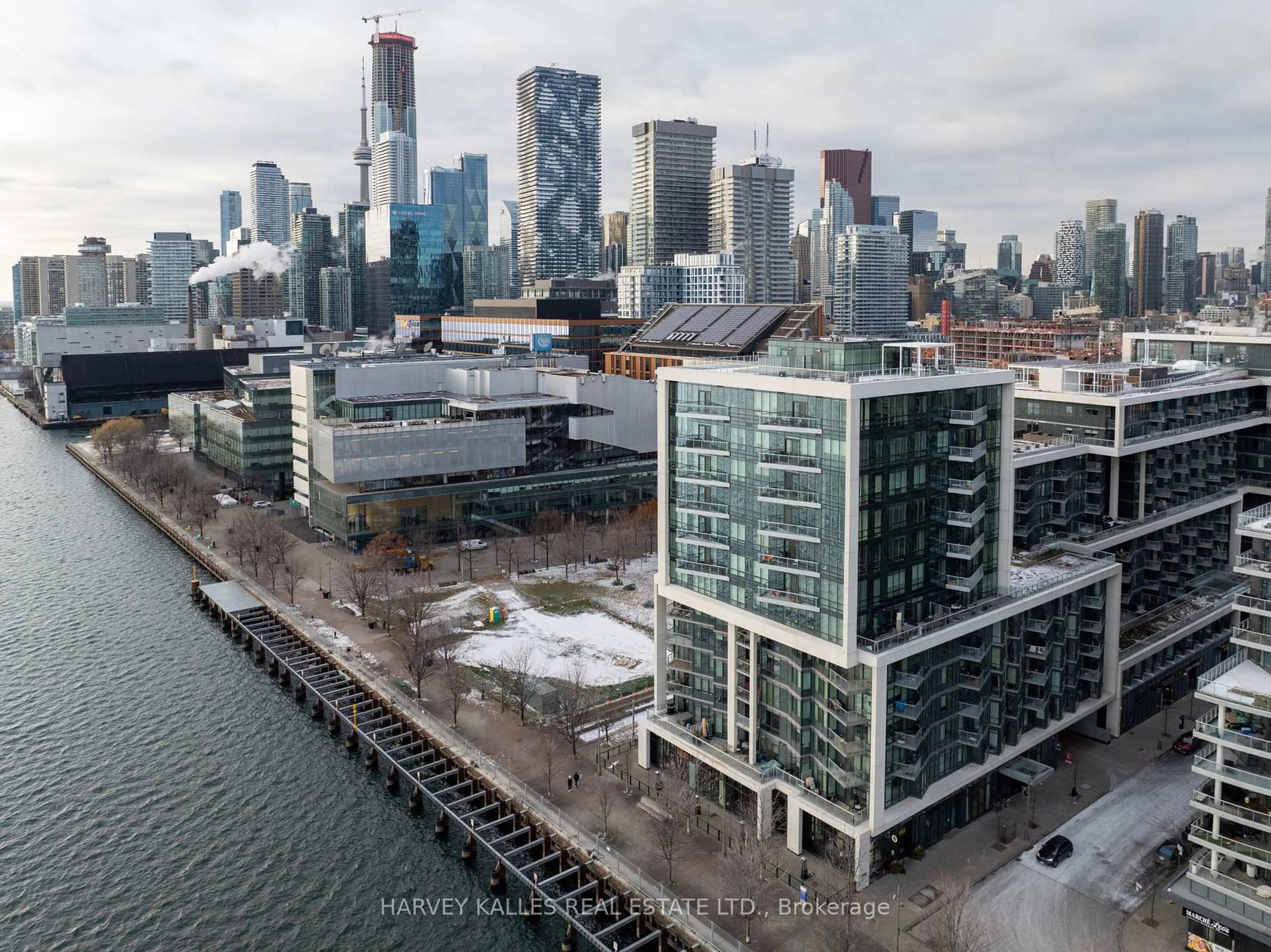 A pic from outside/outdoor area/front of a property/back of a property/a pic from drone, city buildings view from balcony for 55 Merchants' Wharf #926, Toronto Ontario M5A 0P2
