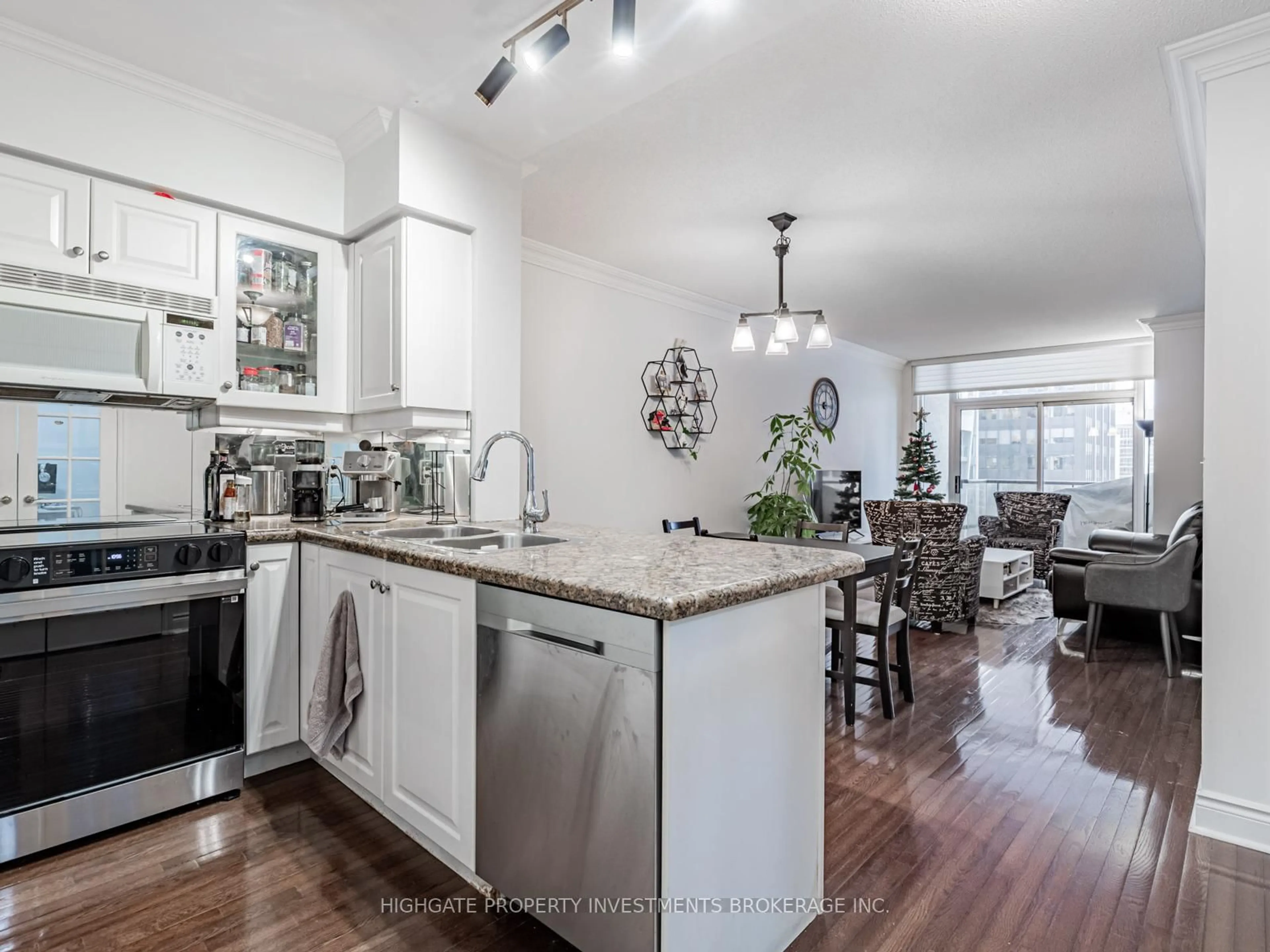 Open concept kitchen, unknown for 10 Delisle Ave #705, Toronto Ontario M4V 3C6