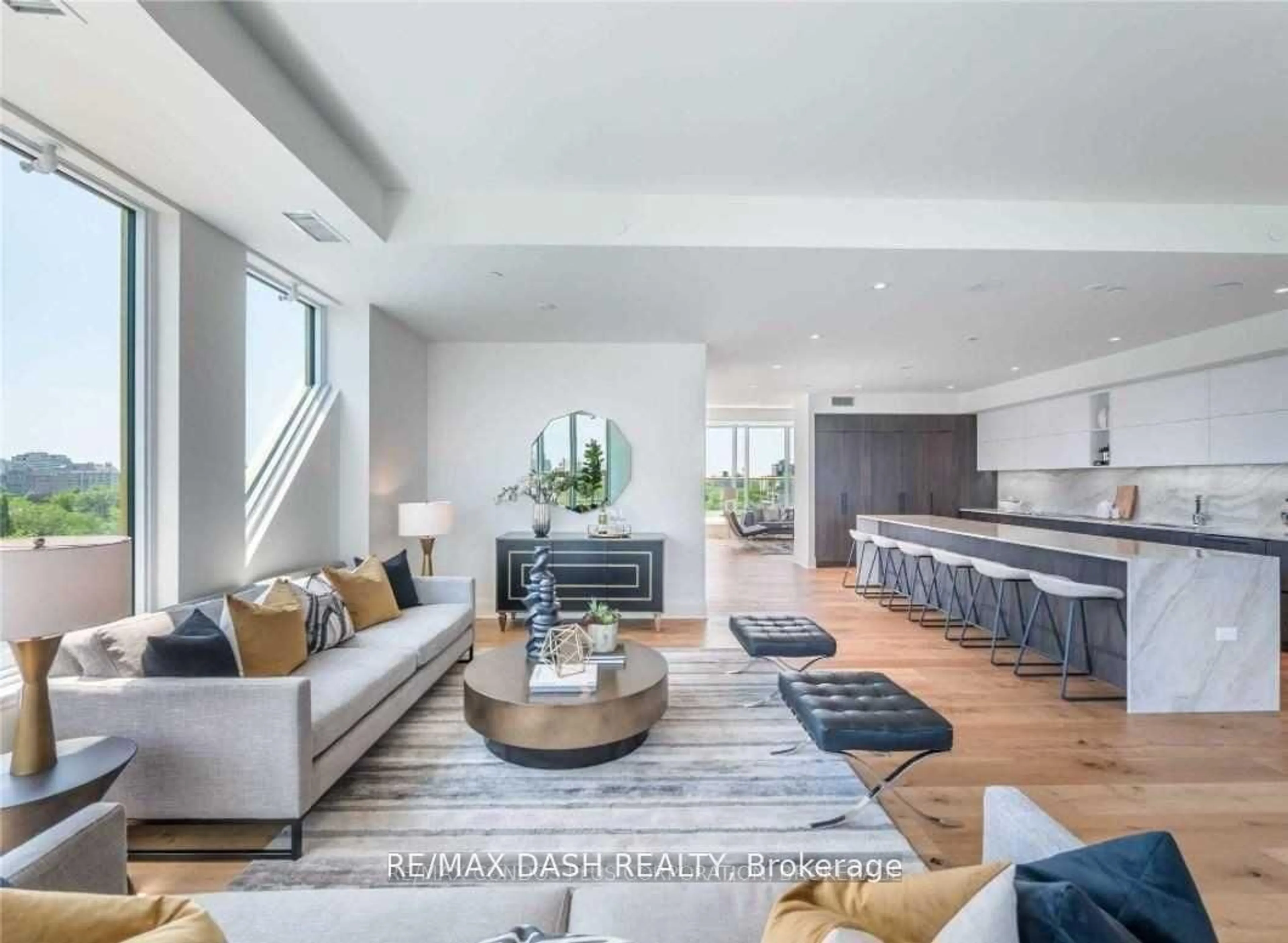 Living room with furniture, unknown for 151 Avenue Rd #806, Toronto Ontario M5R 2H7