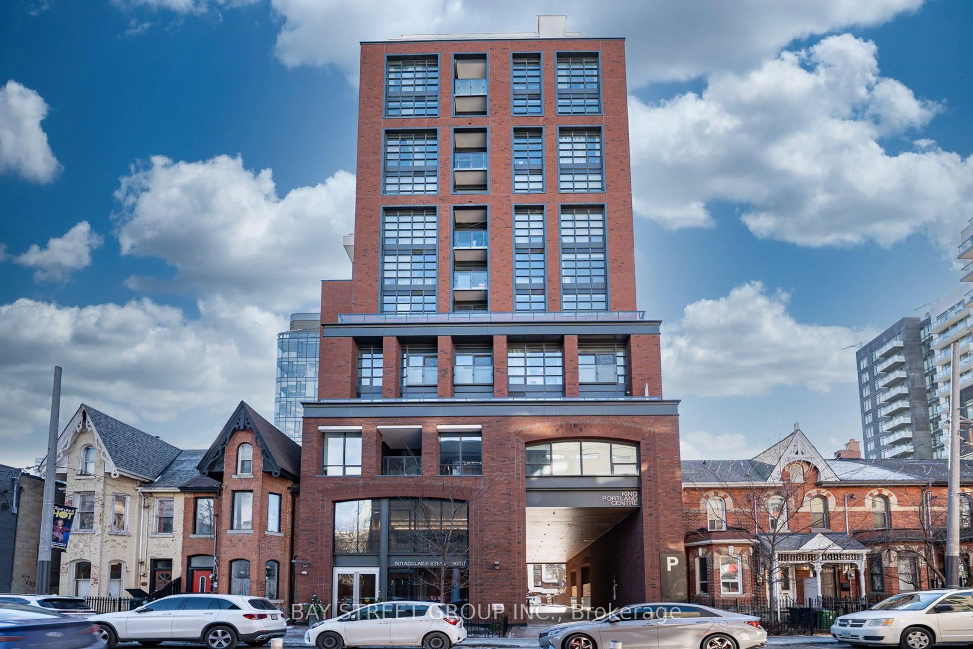 Indoor foyer for 501 Adelaide St #502, Toronto Ontario M5V 1T4