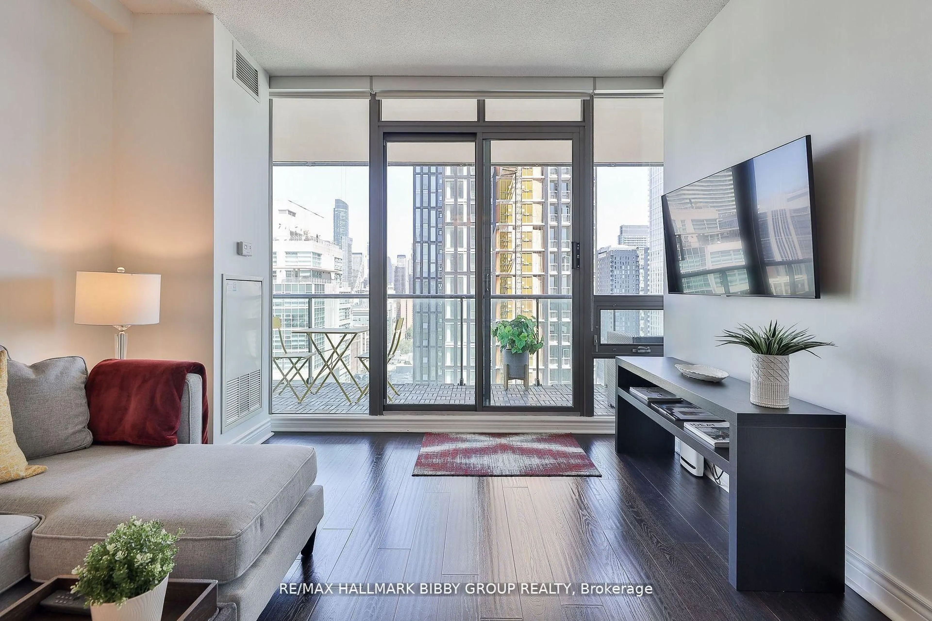 Unknown for 33 Lombard St #2204, Toronto Ontario M5C 3H8