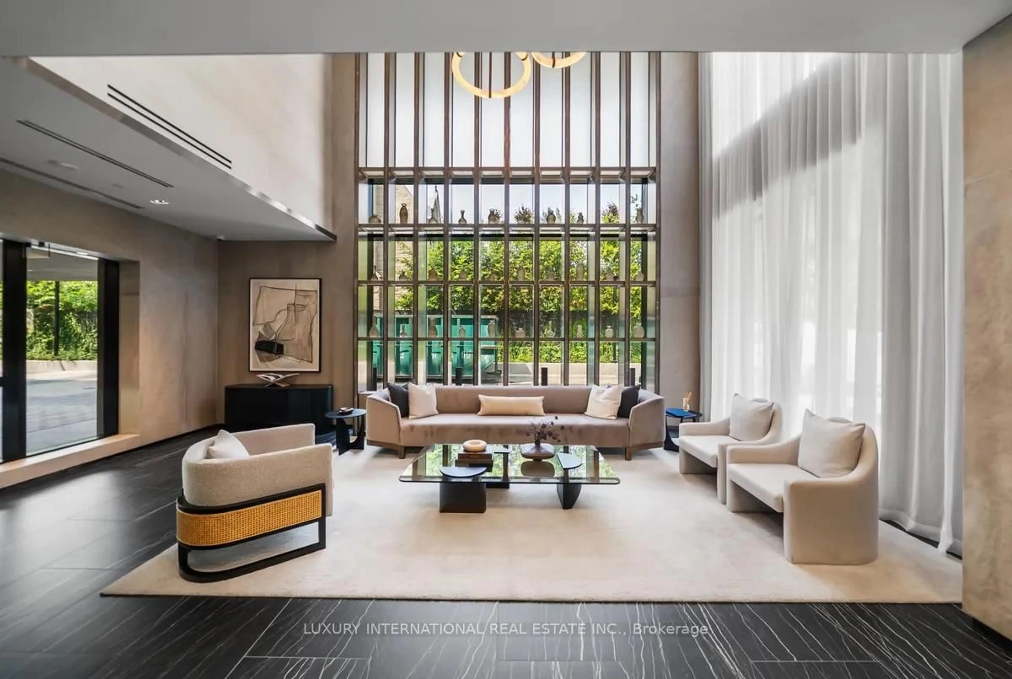 Lobby for 2 Forest Hill Rd #705, Toronto Ontario M4V 2L3