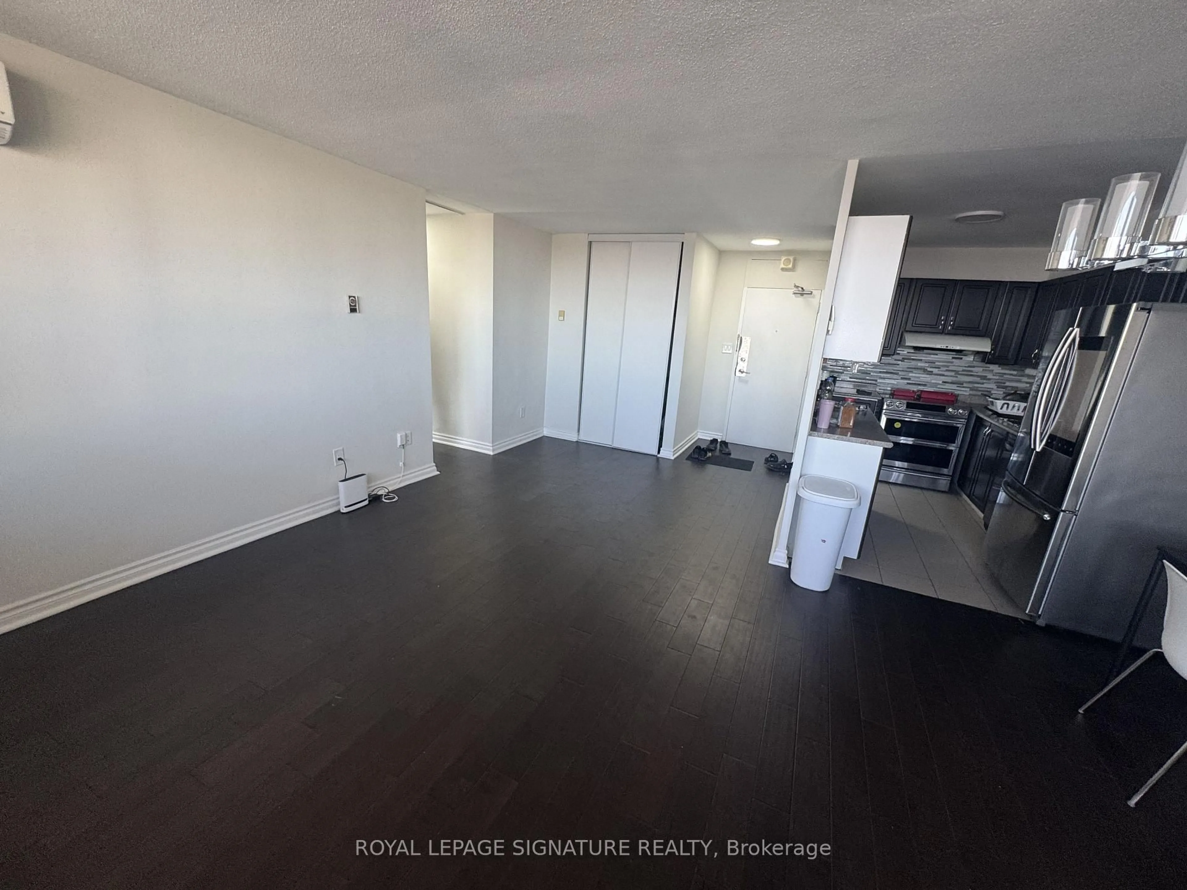 A pic of a room for 40 Homewood Ave #1702, Toronto Ontario M4Y 2K2