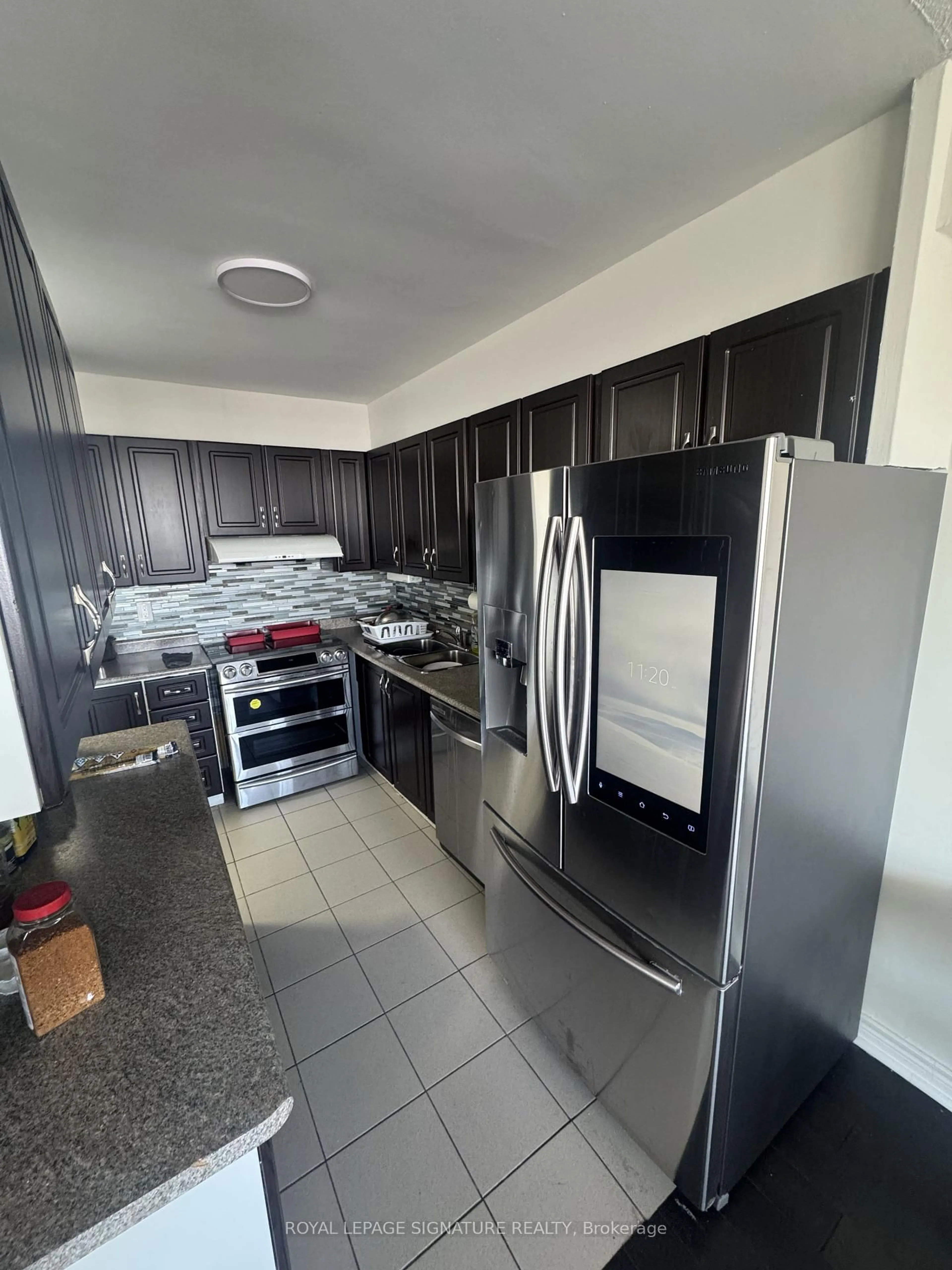 Standard kitchen, unknown for 40 Homewood Ave #1702, Toronto Ontario M4Y 2K2
