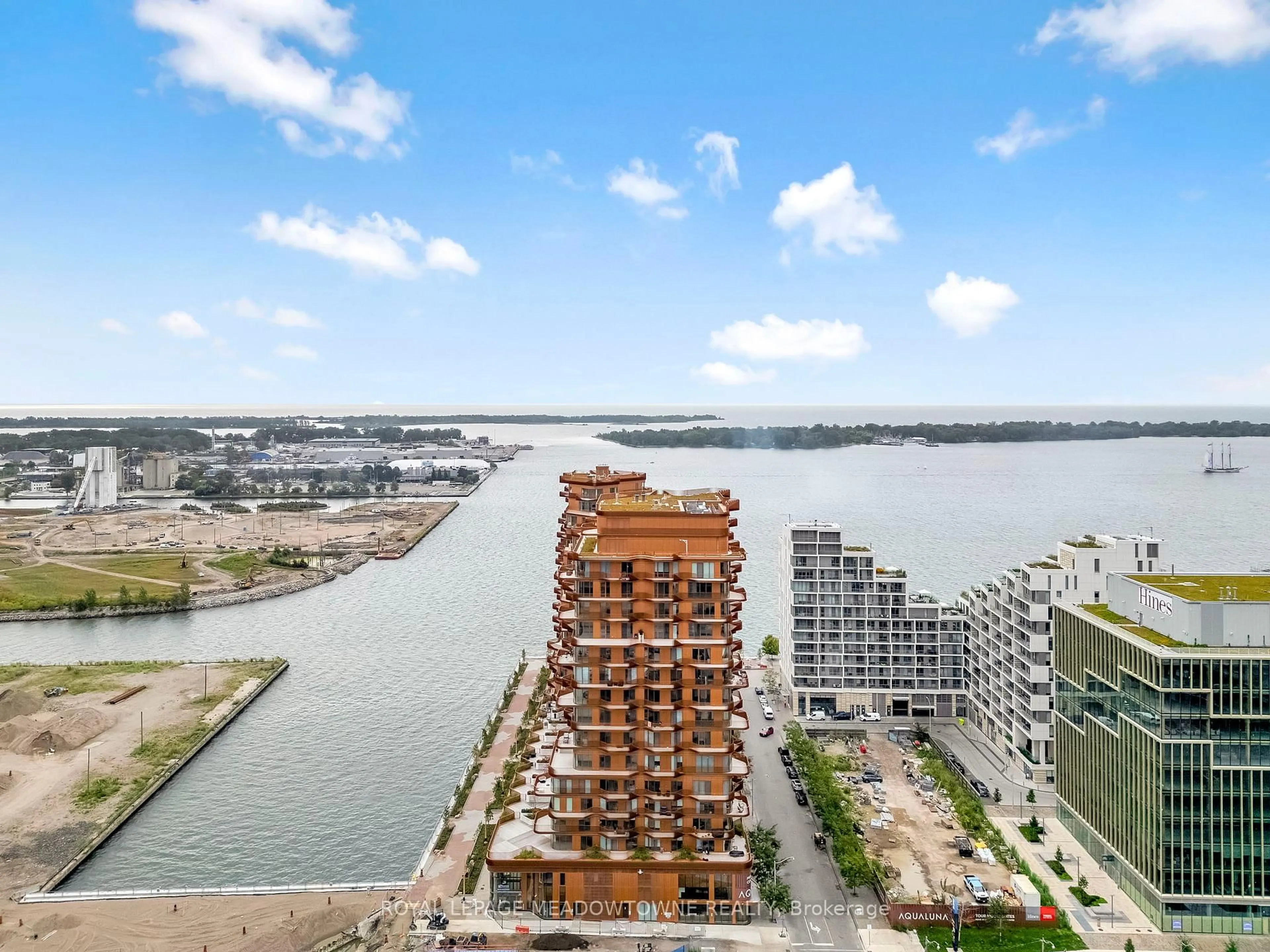 A pic from outside/outdoor area/front of a property/back of a property/a pic from drone, water/lake/river/ocean view for 155 Merchants' Wharf #826, Toronto Ontario M5A 0Y4