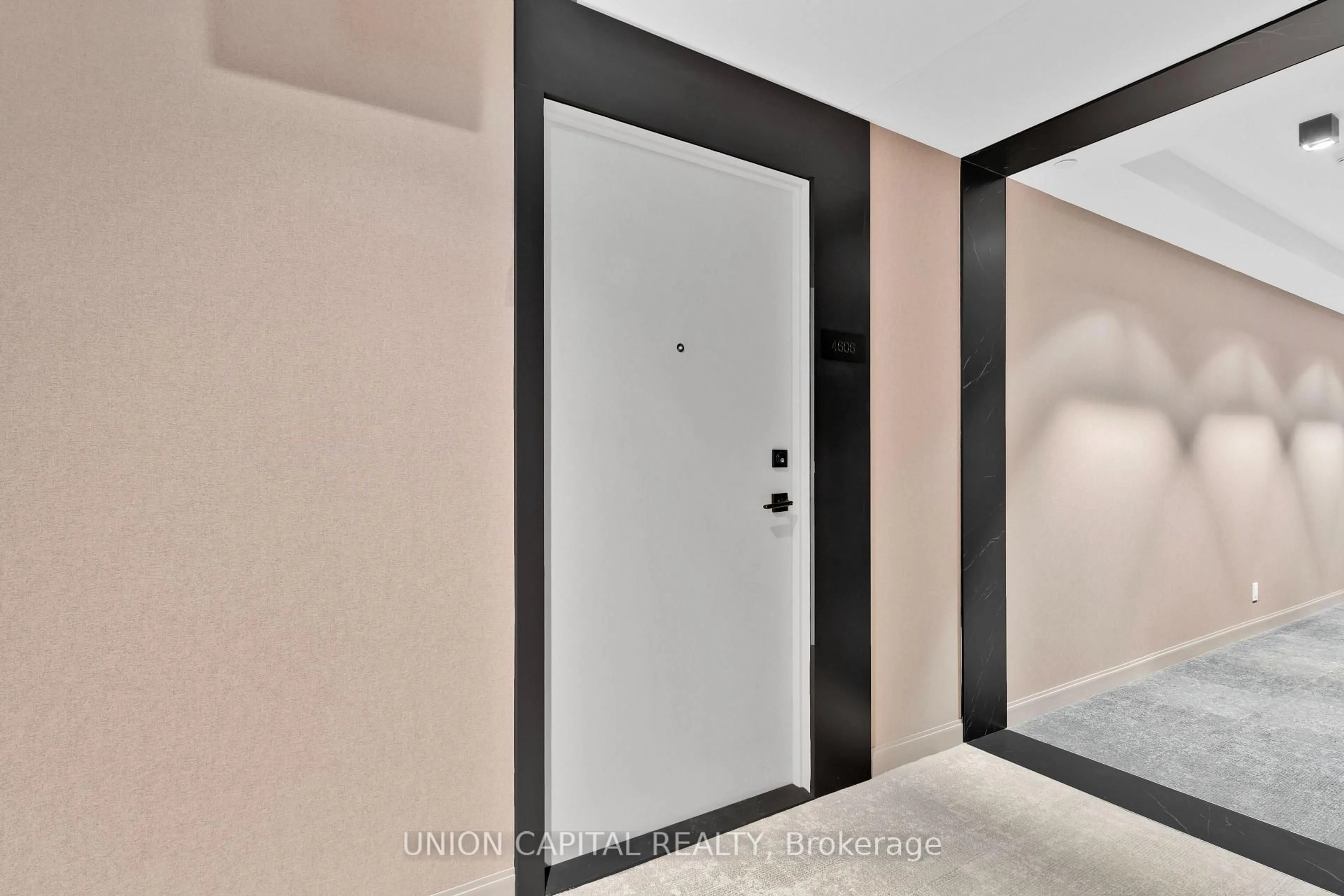 Indoor entryway for 55 Mercer St #4606, Toronto Ontario M5V 0W4