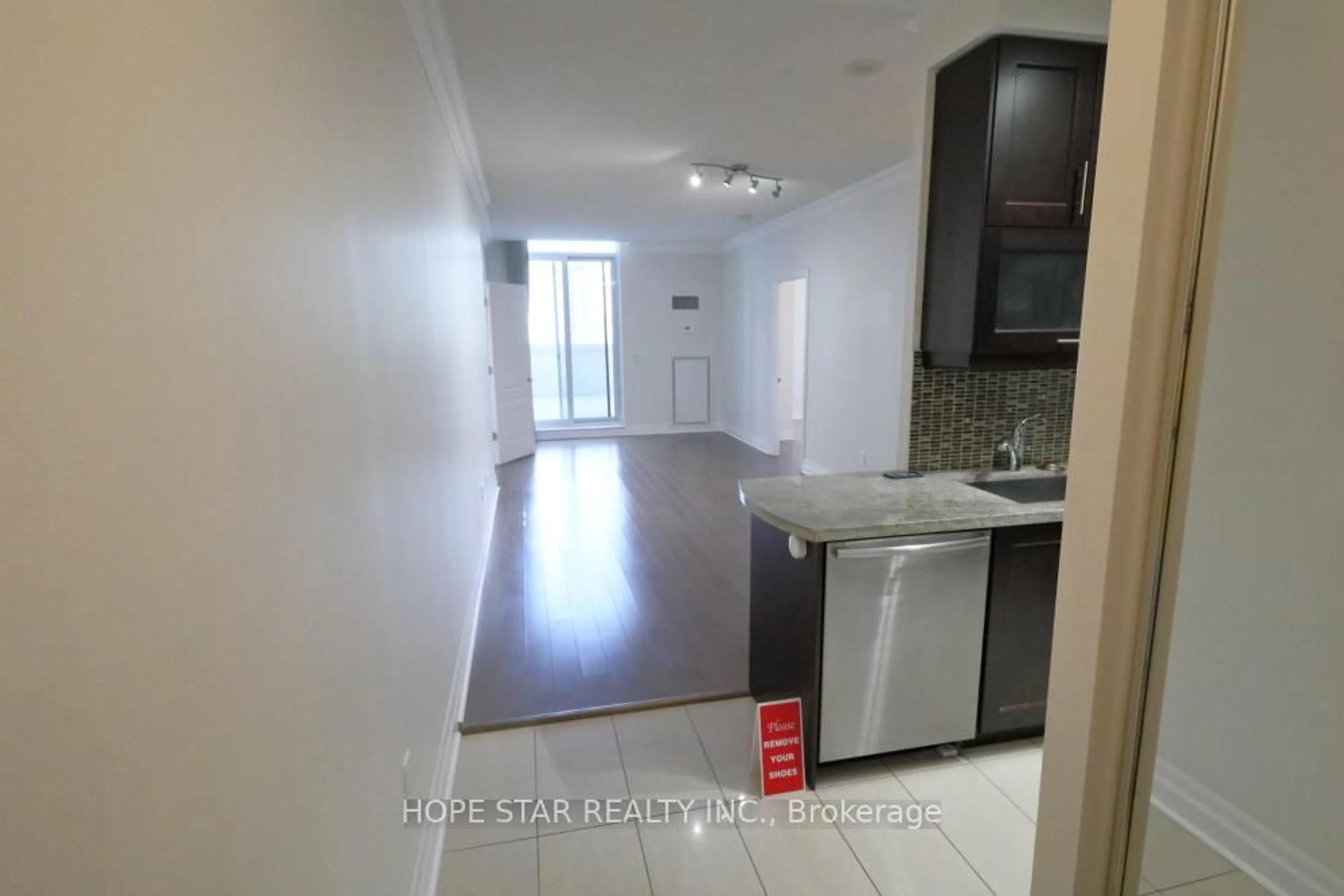 A pic of a room for 35 Balmuto St #2804, Toronto Ontario M4Y 0A3