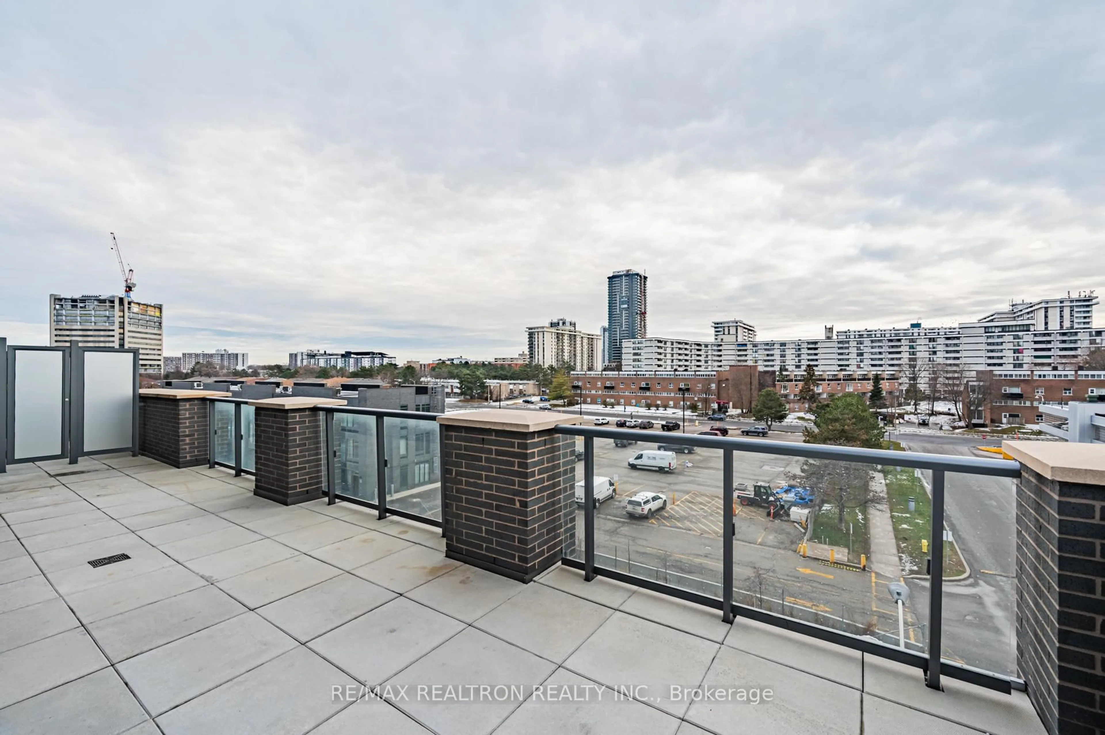 Unknown for 2 Sonic Way #410, Toronto Ontario M3C 0P2