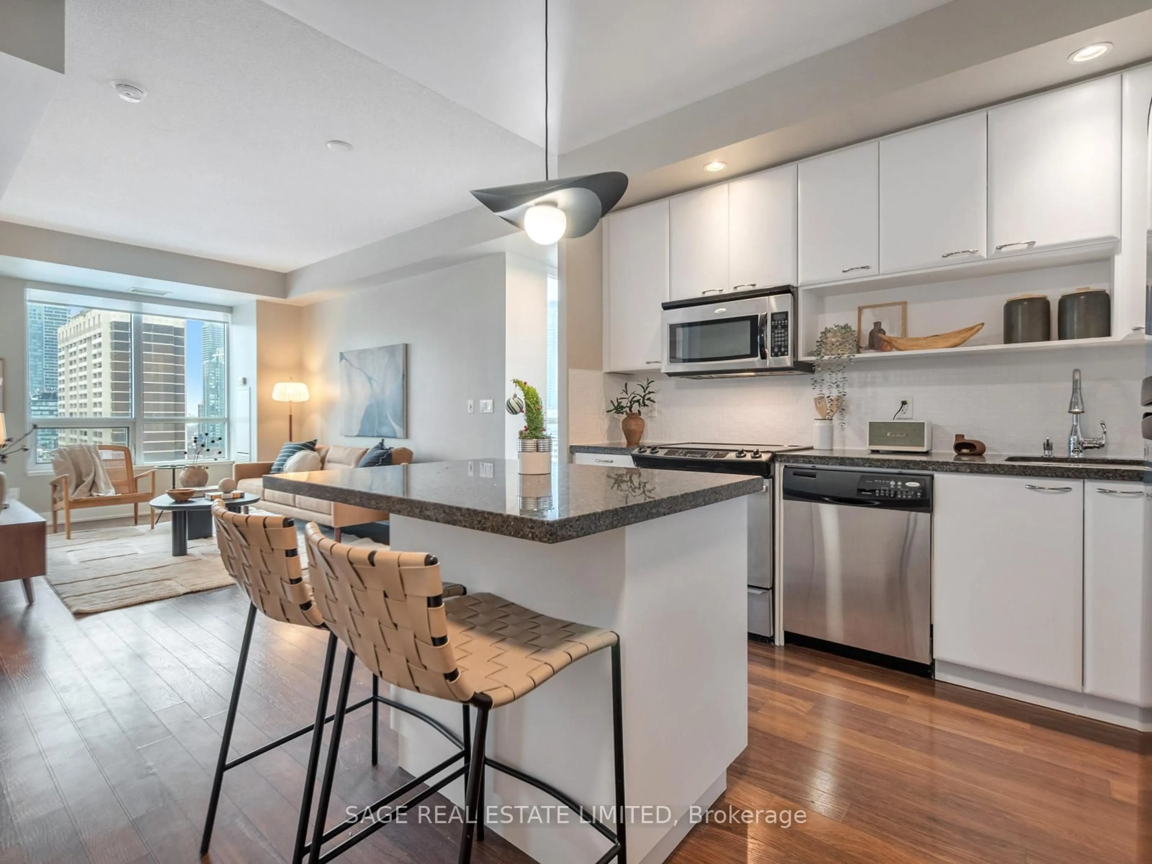 Open concept kitchen, unknown for 120 Homewood Ave #1701, Toronto Ontario M4Y 2J3
