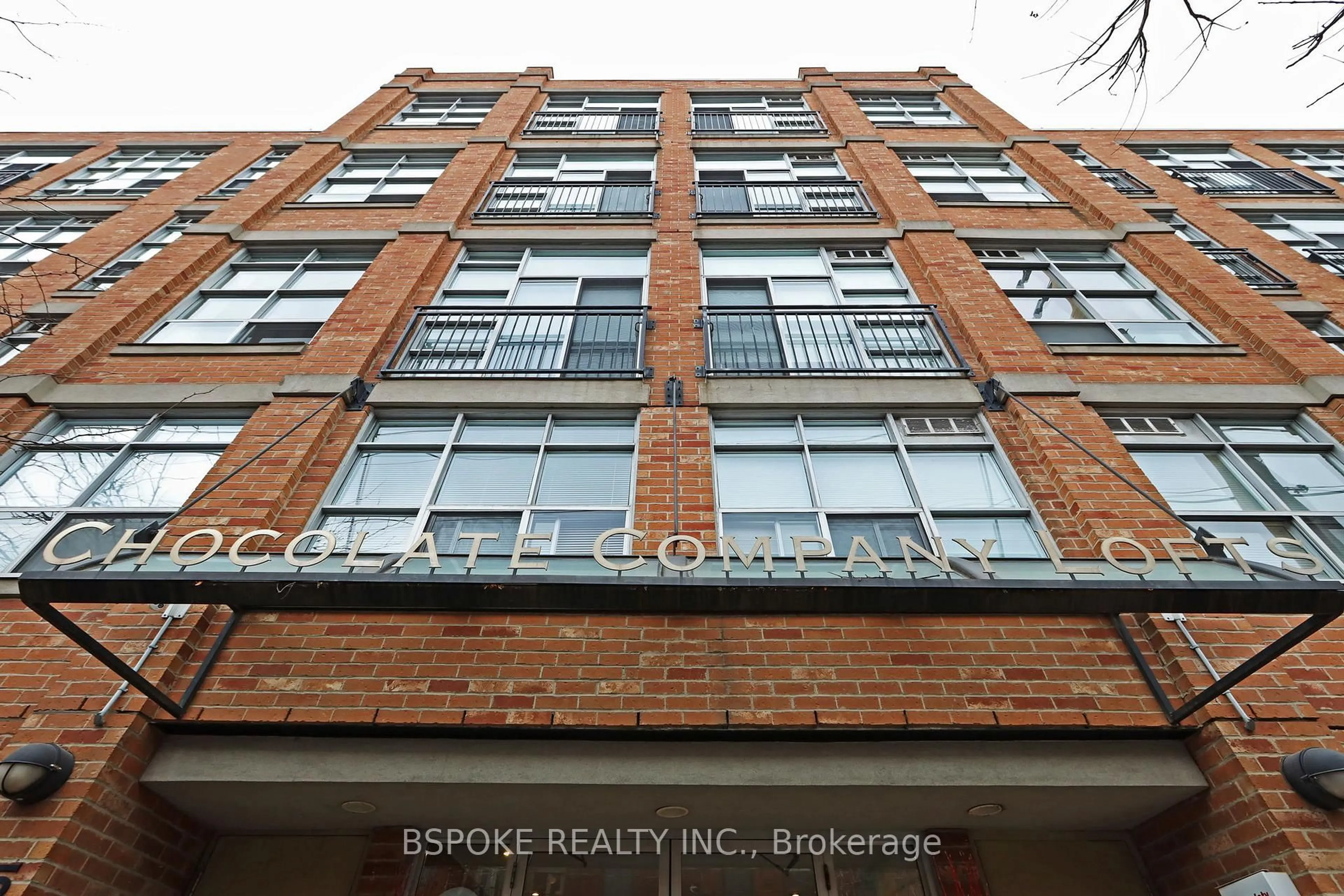 Unknown for 955 Queen St #227, Toronto Ontario M6J 3X5