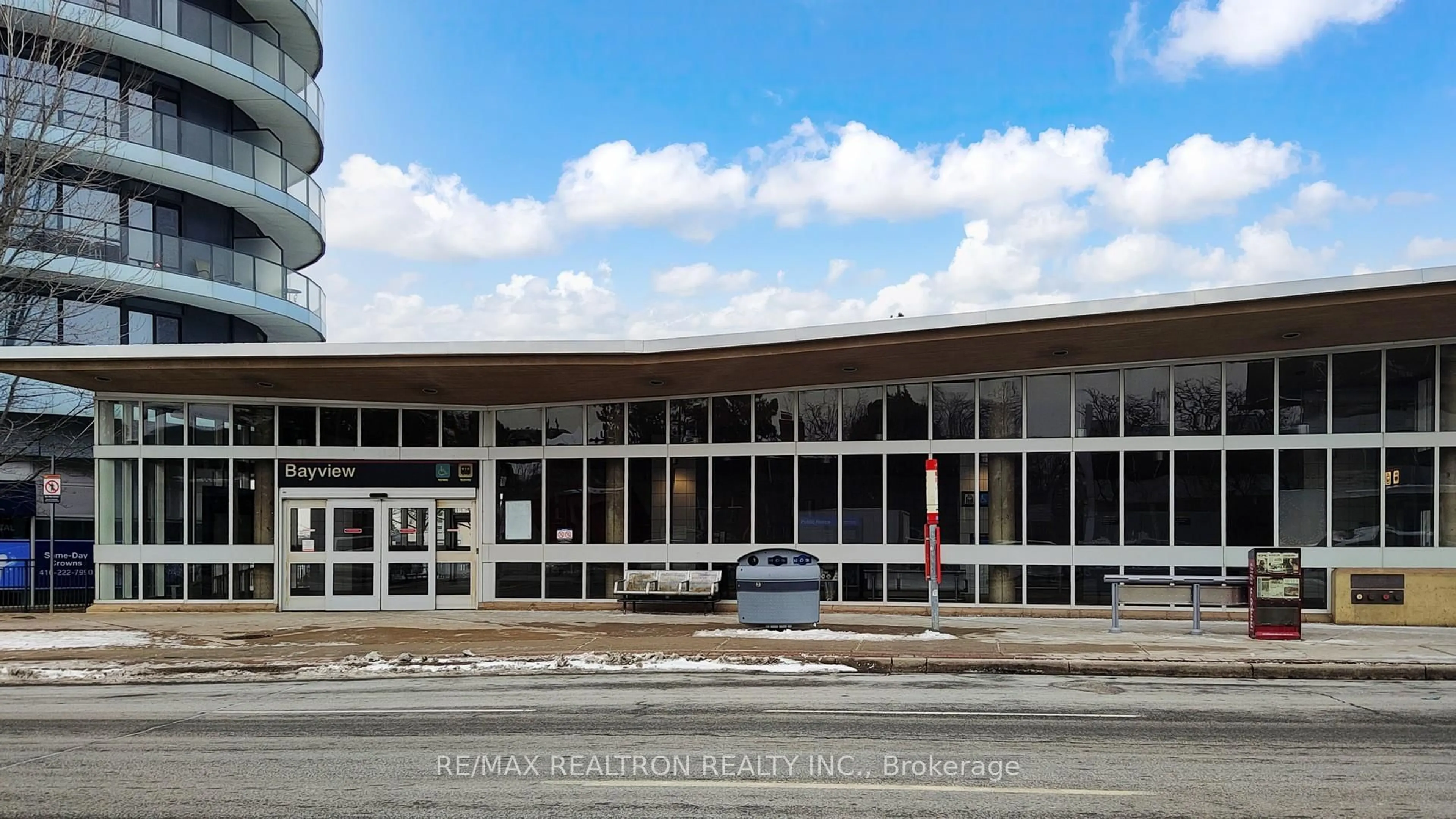 Indoor foyer for 399 Spring Garden #301, Toronto Ontario M2N 3H6