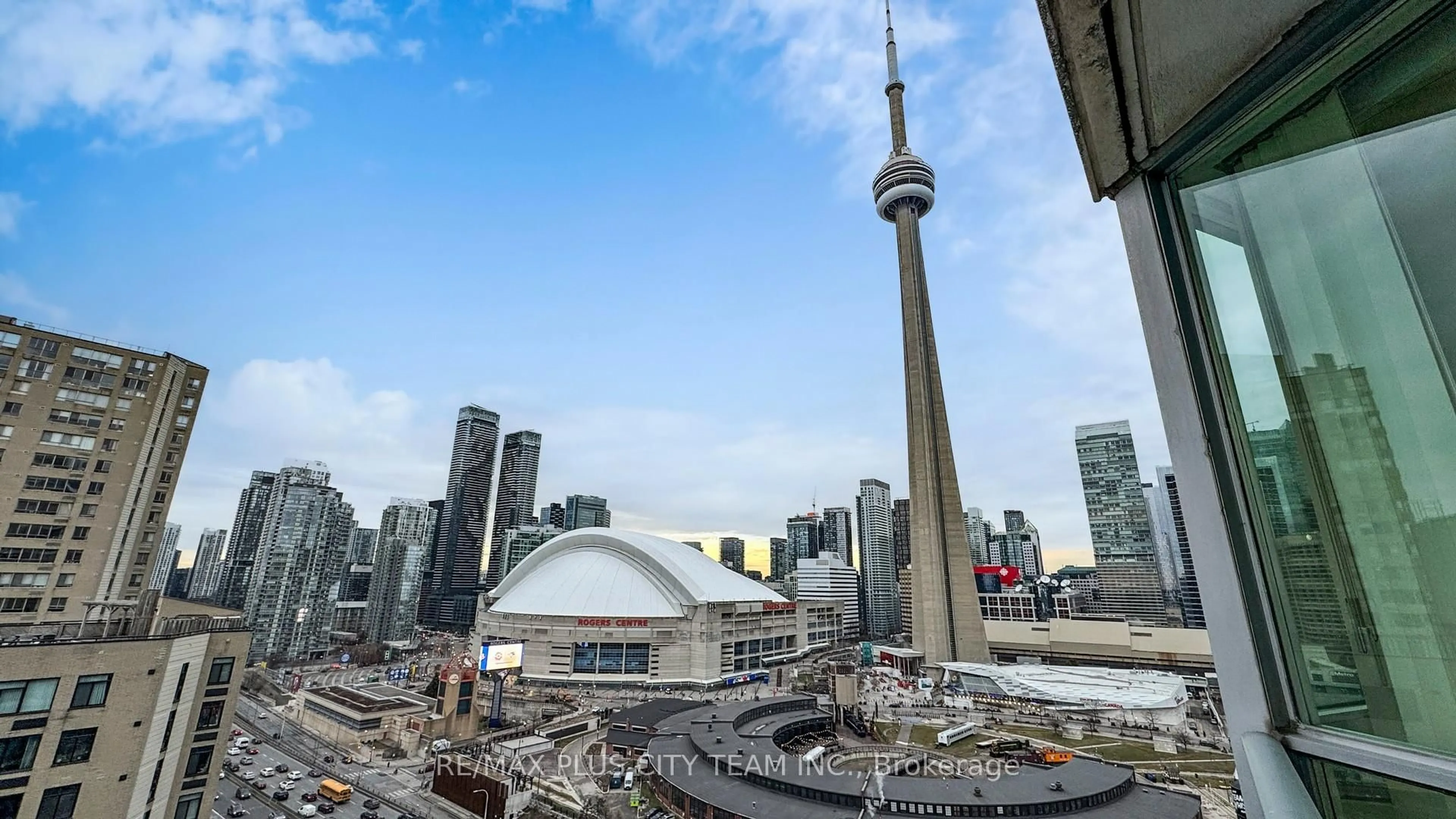 Unknown for 230 Queens Quay #2323, Toronto Ontario M5J 2Y7