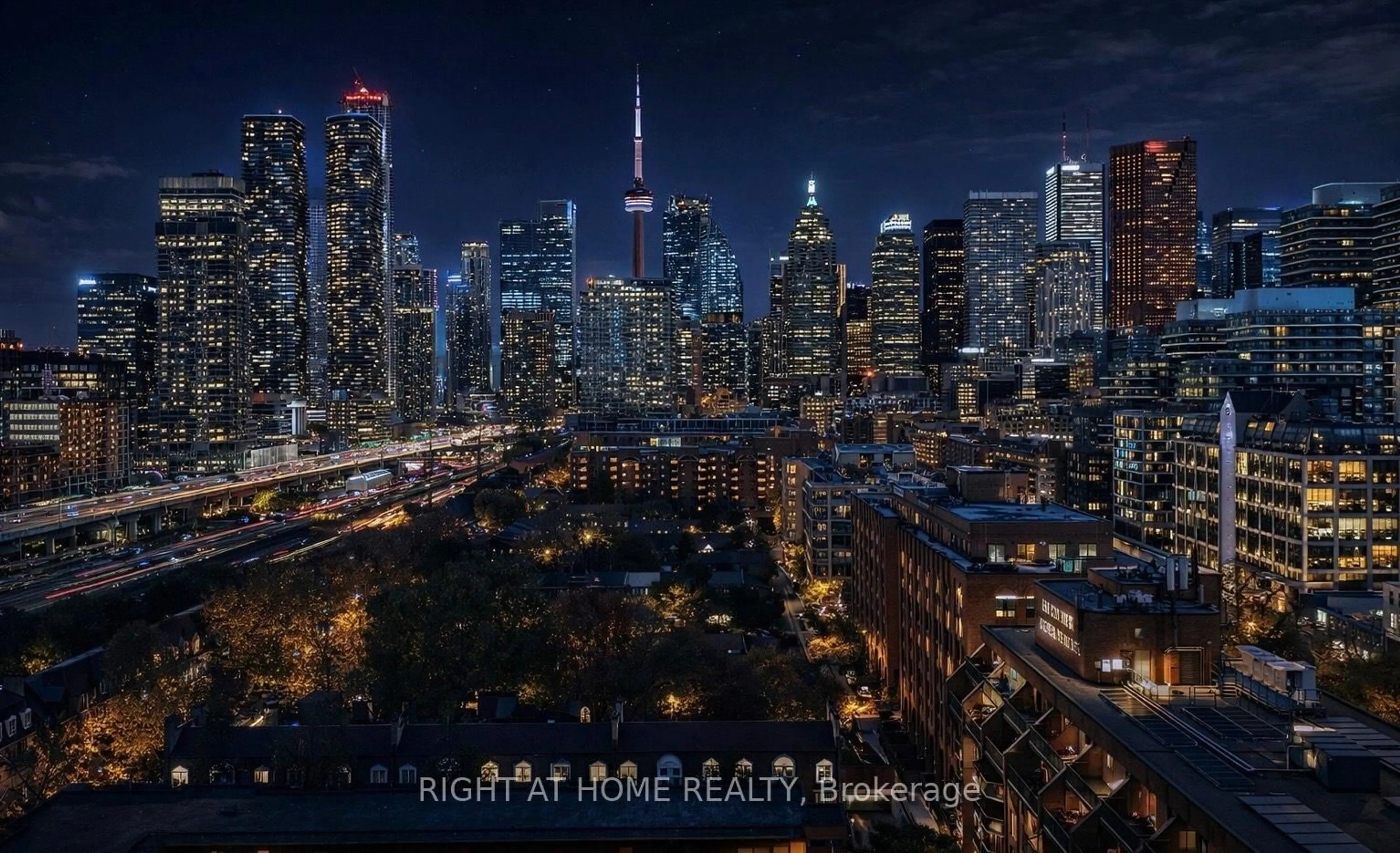 Blurry image for 33 Parliament St, Toronto Ontario M5A 2Y2