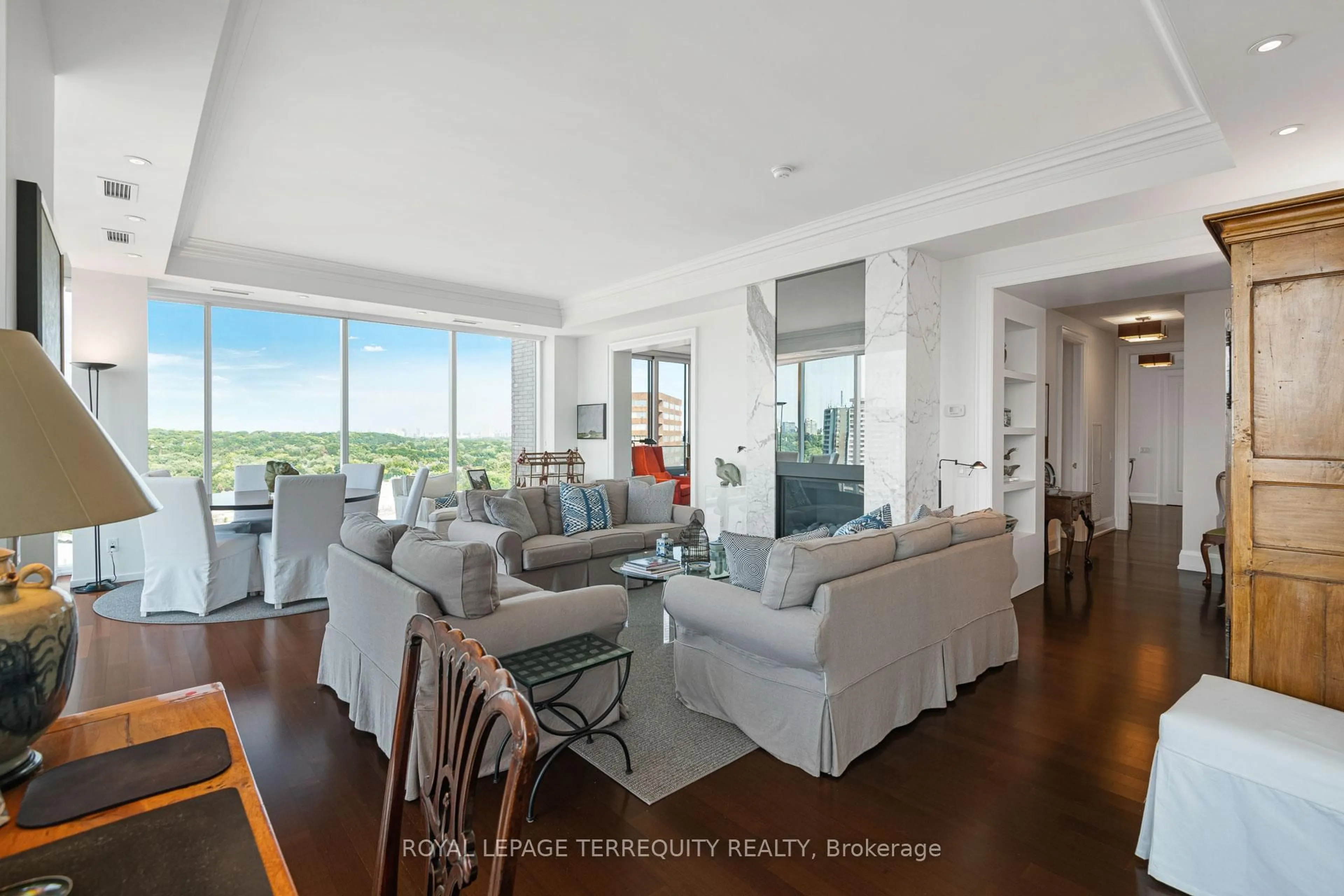 Living room with furniture, unknown for 88 Davenport Rd #1804, Toronto Ontario M5R 0A5