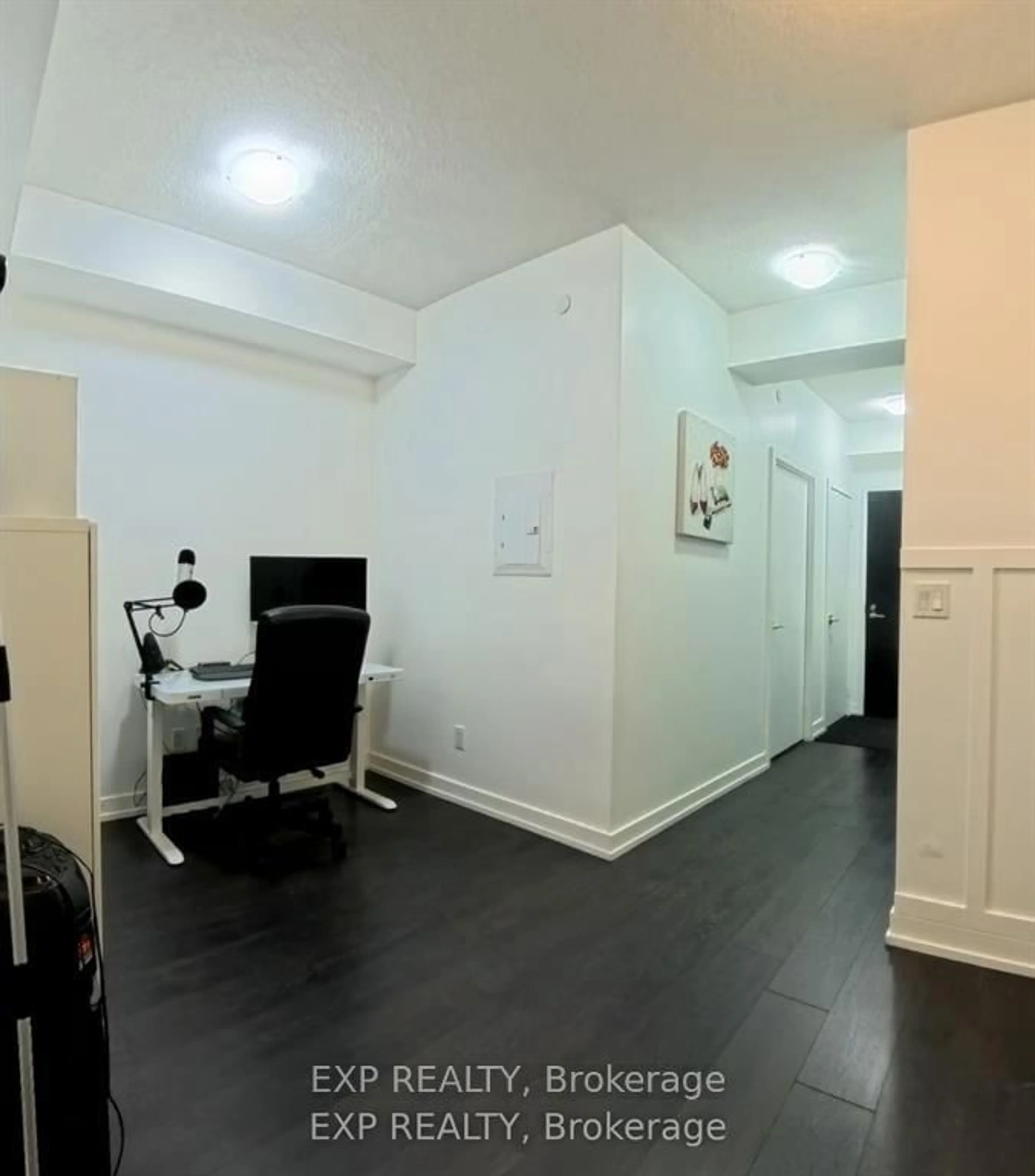 A pic of a room for 297 College St #608, Toronto Ontario M5T 0C2