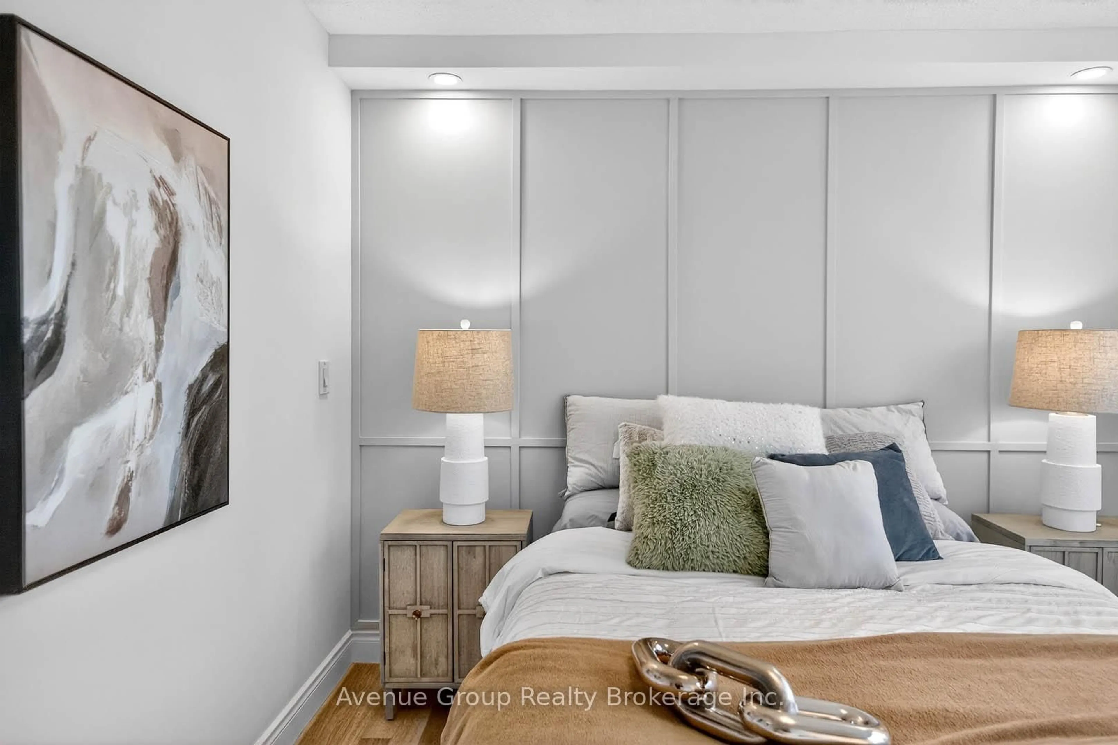 Bedroom with bed, unknown for 25 Greenview Ave #726, Toronto Ontario M2M 0A5