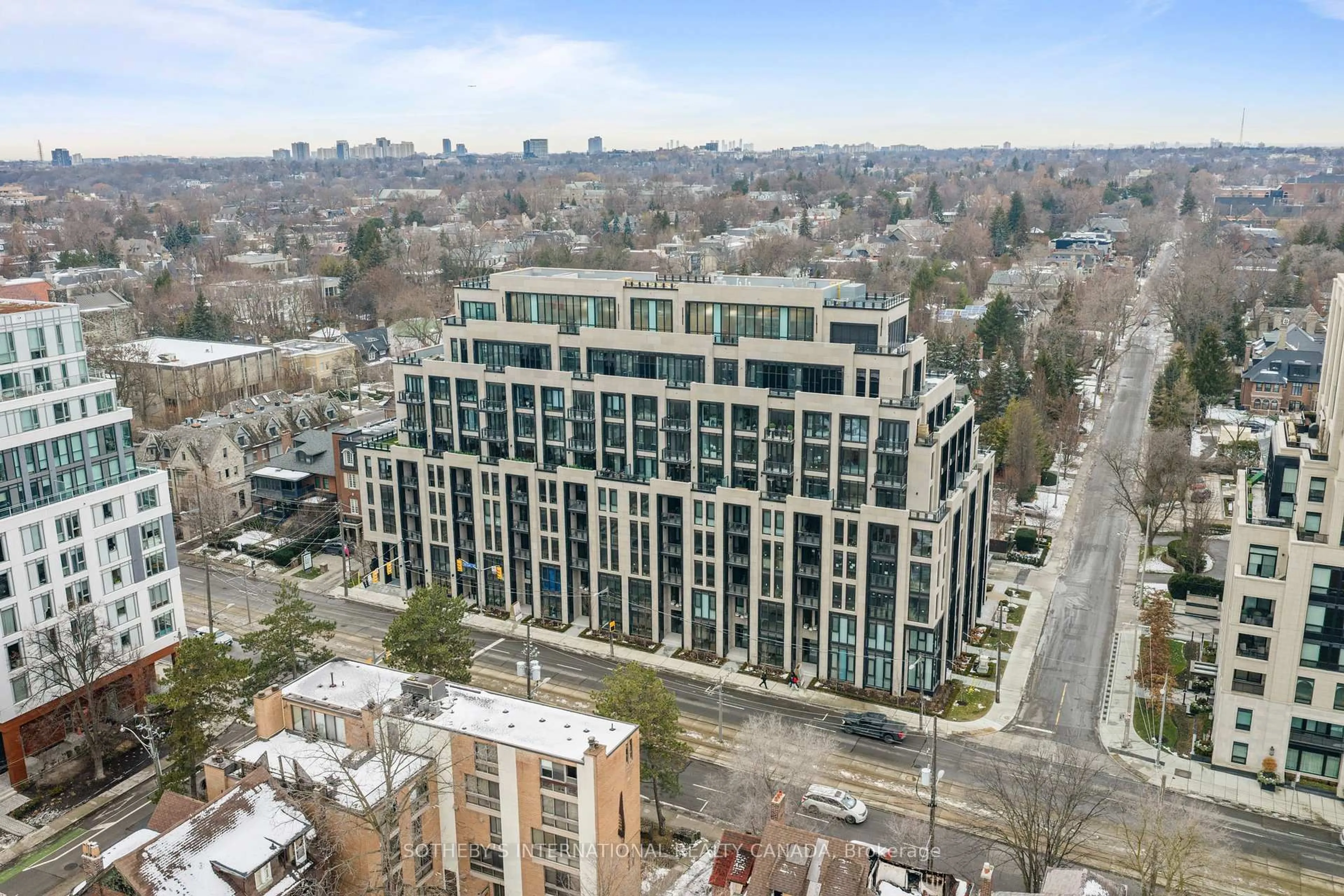 A pic from outside/outdoor area/front of a property/back of a property/a pic from drone, city buildings view from balcony for 2 Forest Hill Rd #510, Toronto Ontario M4V 2L3