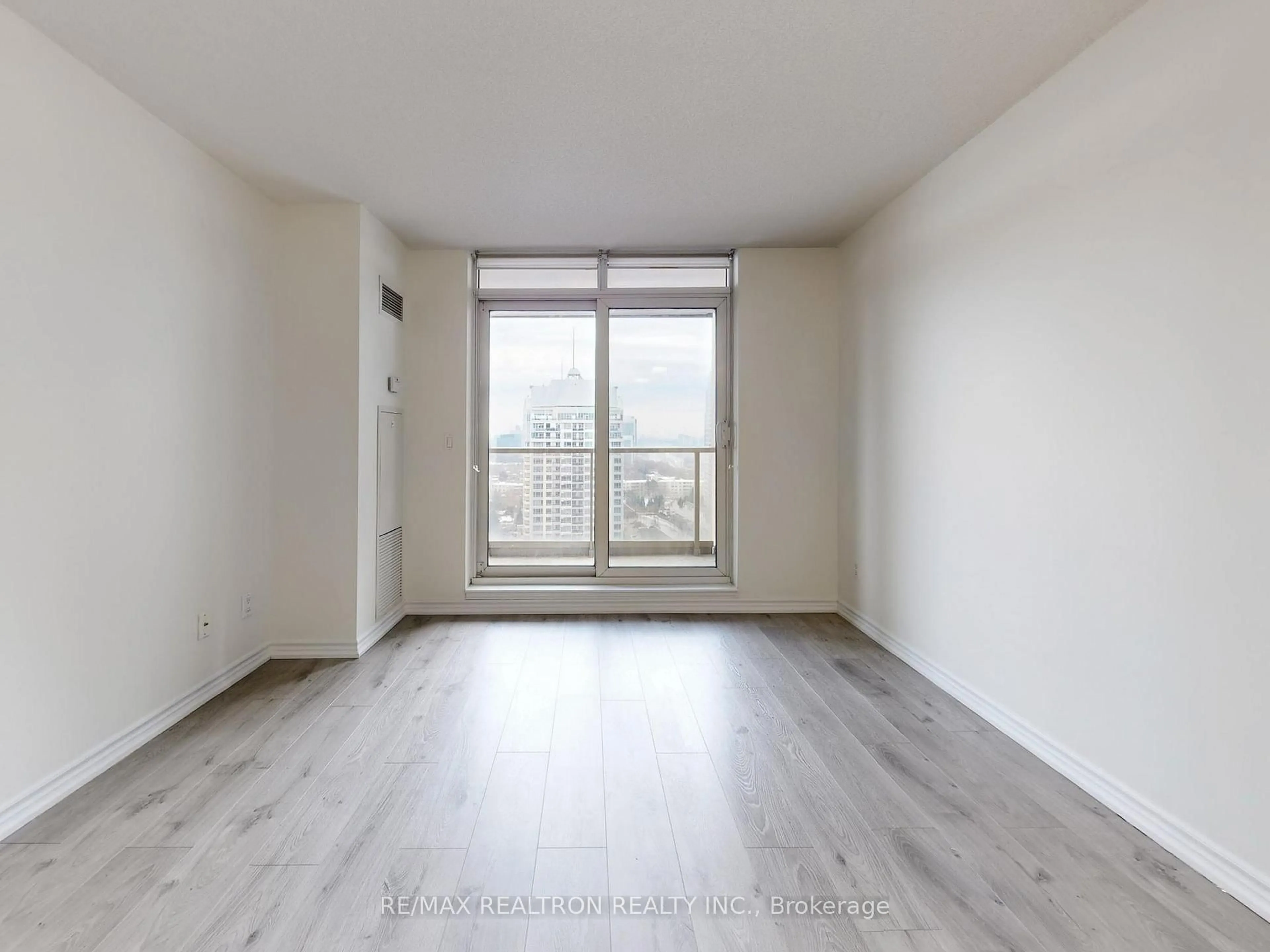 A pic of a room for 18 Kenaston Gdns #1606, Toronto Ontario M2K 3C7