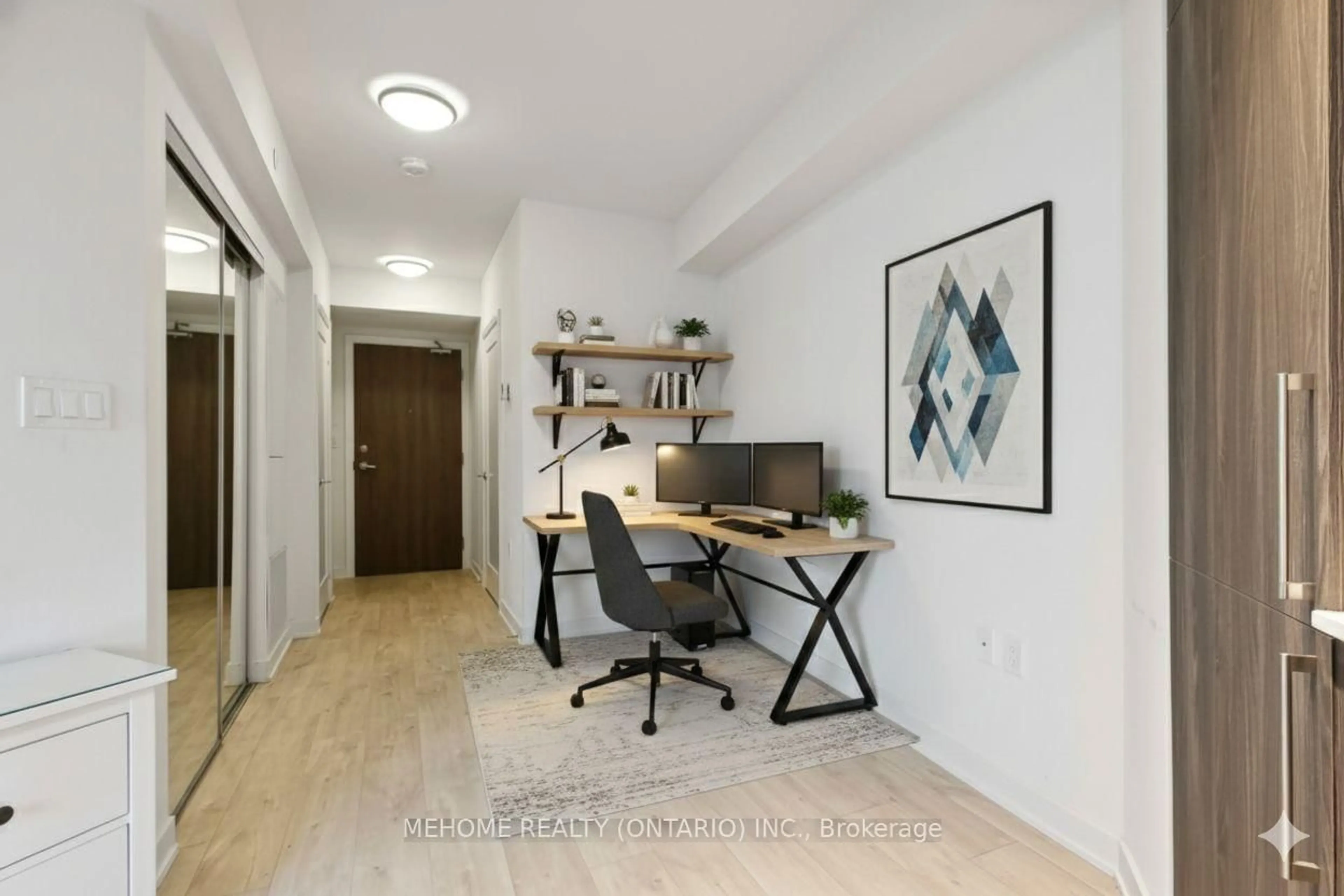 A pic of a room for 27 Bathurst St #301W, Toronto Ontario M5V 0R1