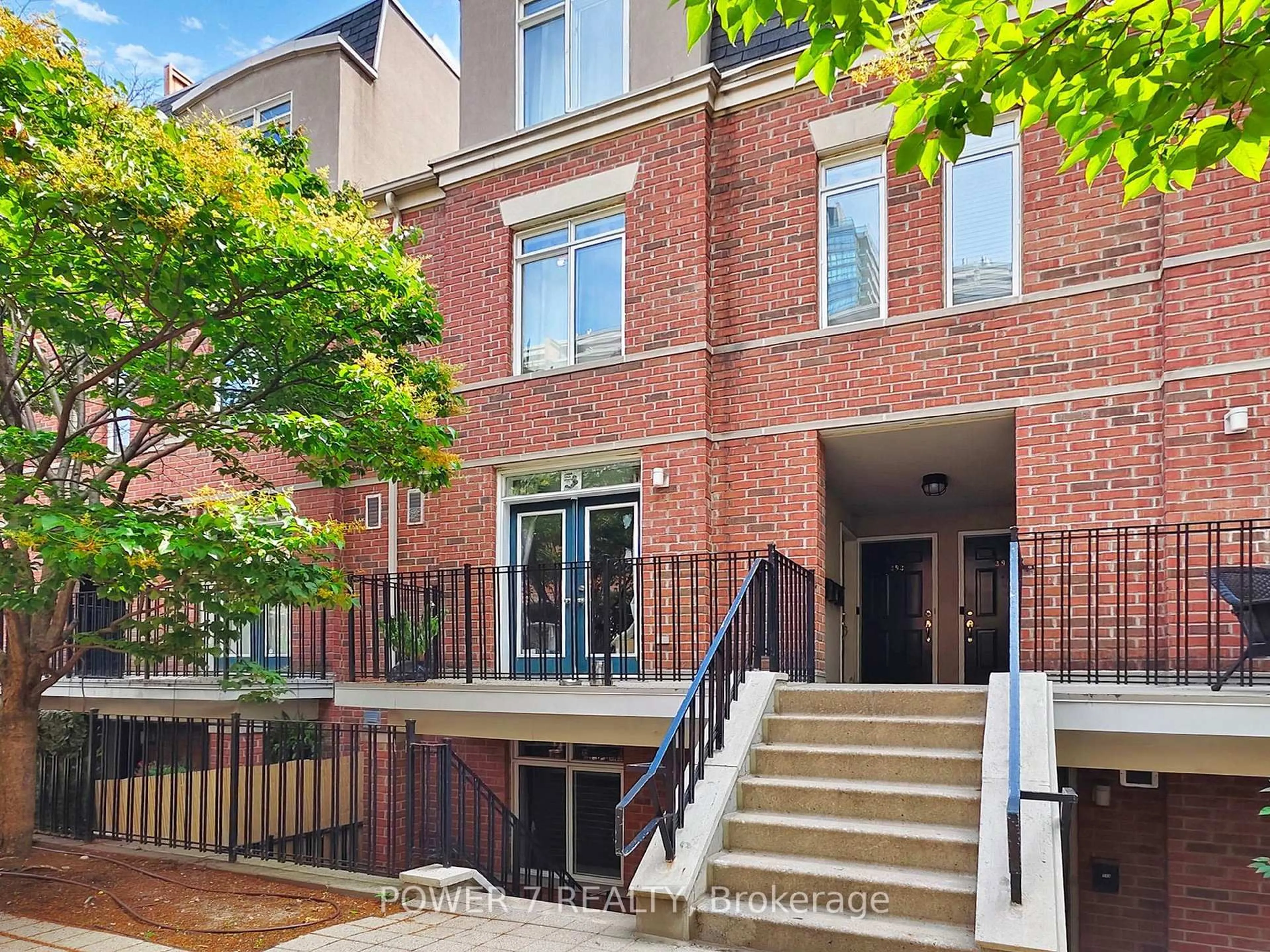 Home with brick exterior material, street for 415 Jarvis St #147, Toronto Ontario M4Y 3C1