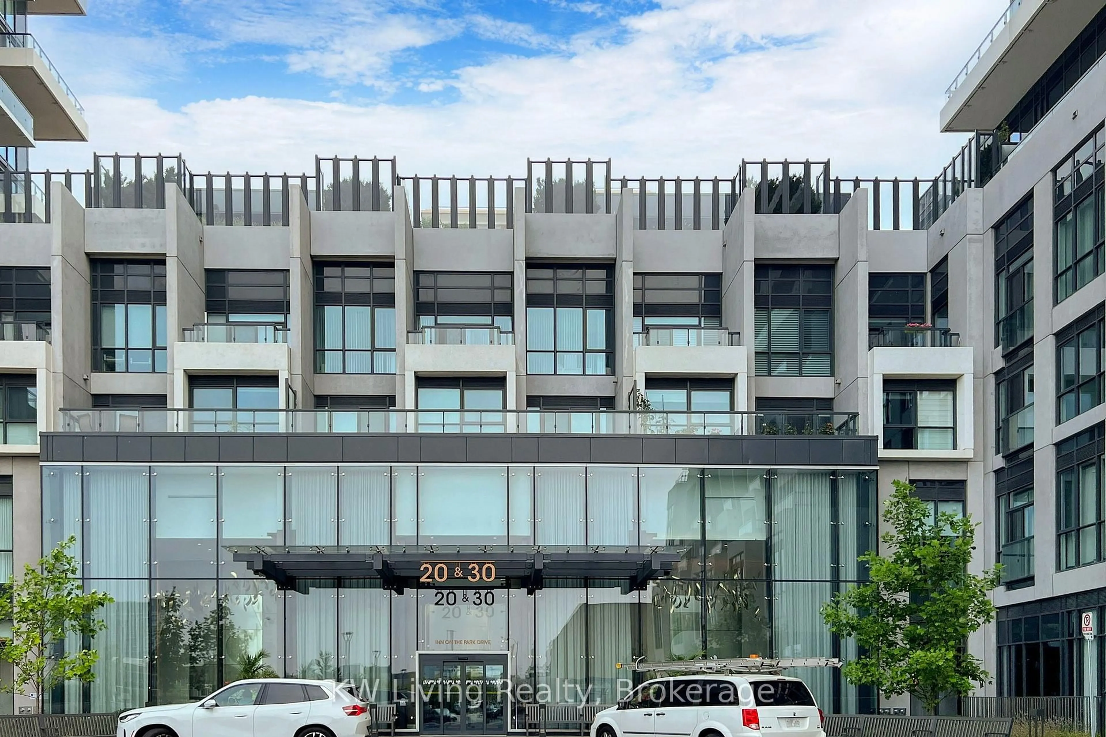 Indoor foyer for 30 Inn on the Park Dr #1608, Toronto Ontario M3C 0P8