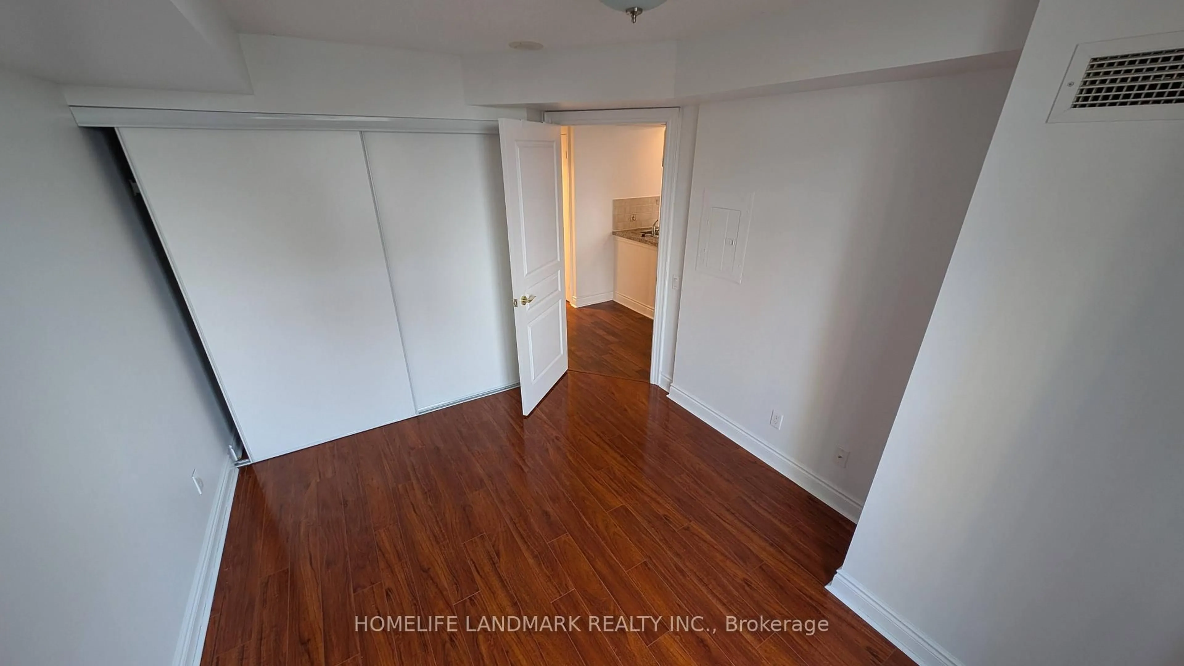 A pic of a room for 10 Northtown Way #1006, Toronto Ontario M2N 7L4