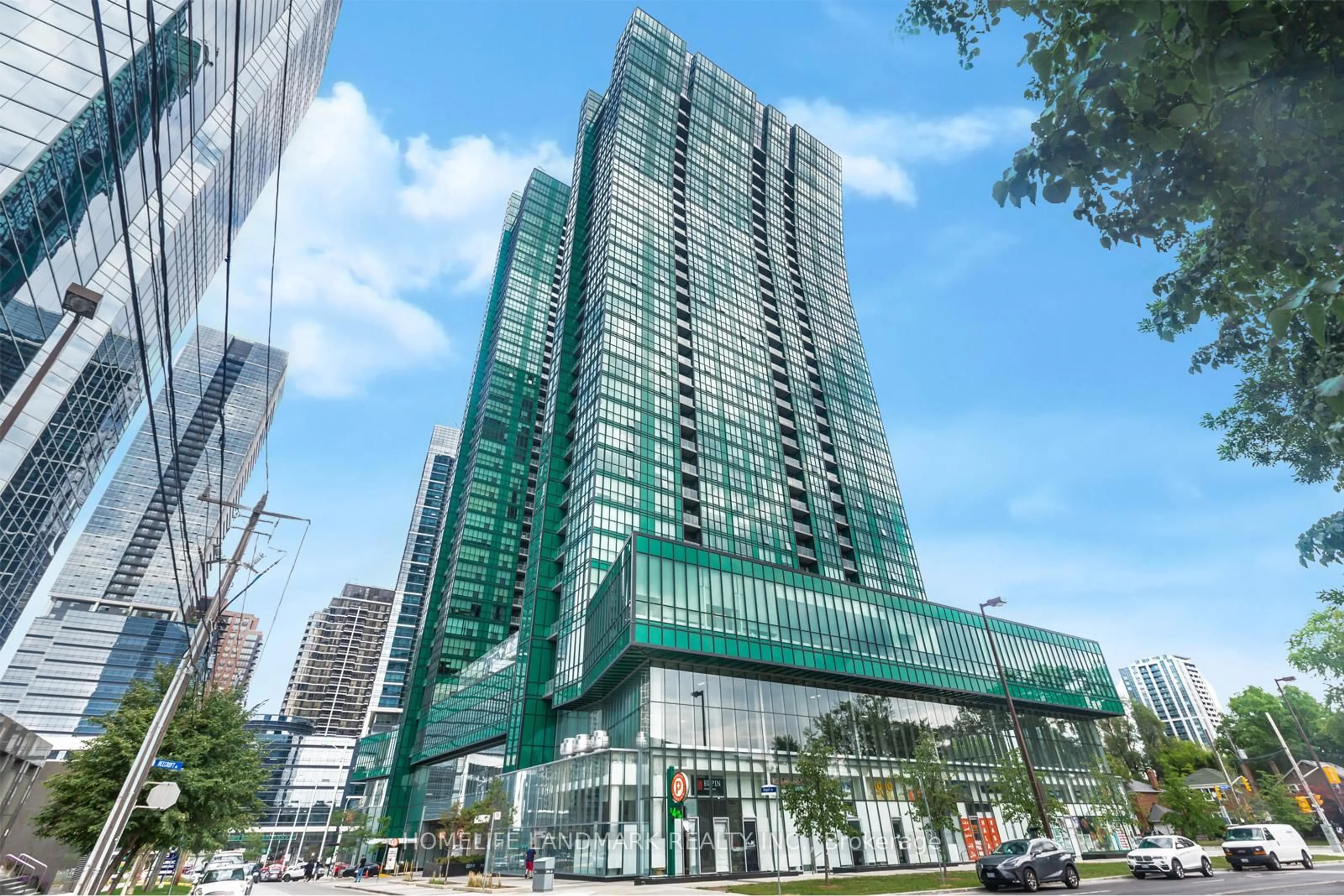Indoor foyer for 11 Bogert Ave #2101, Toronto Ontario M2N 0H4