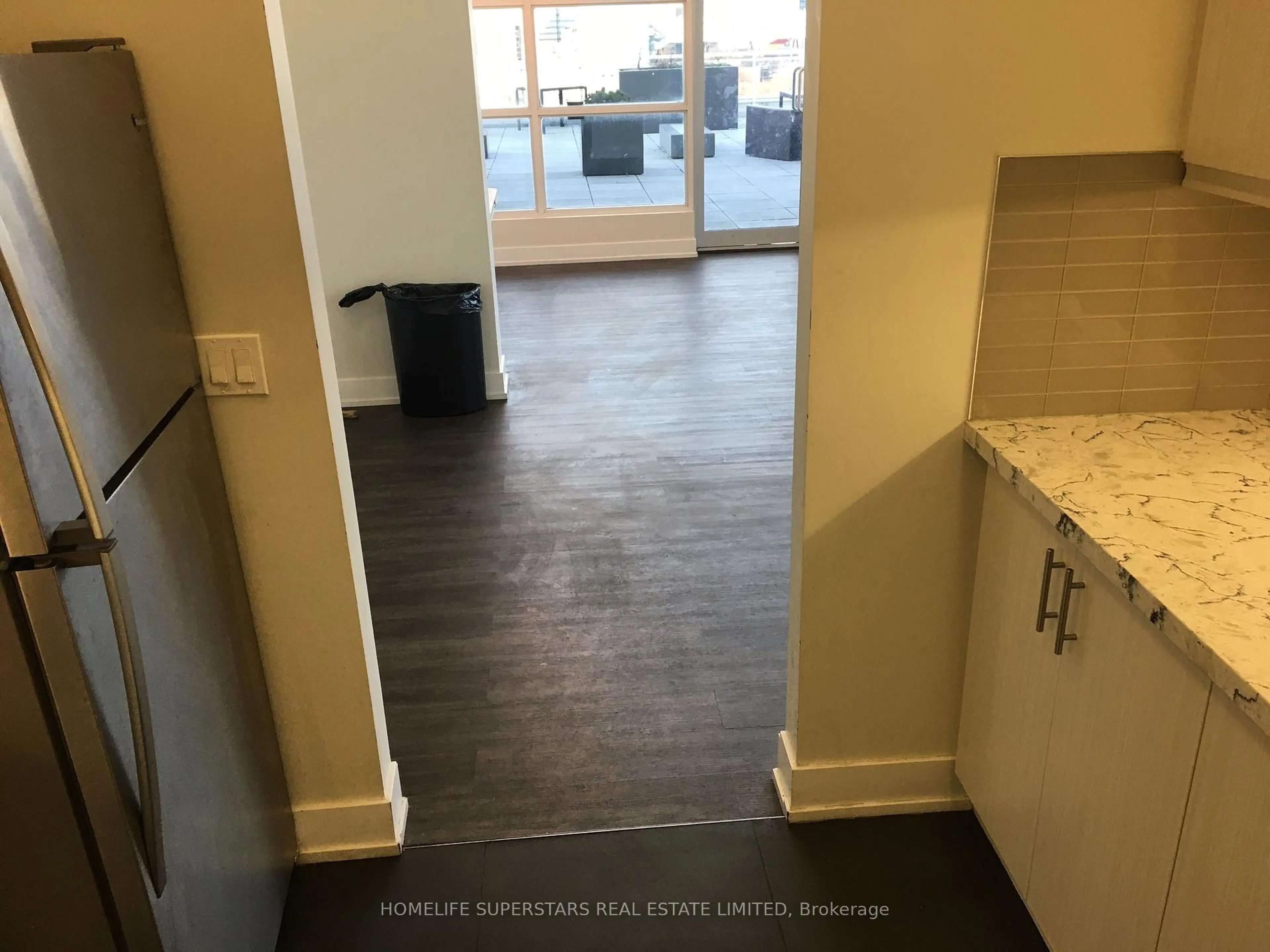 A pic of a room for 10 Willison Sq #305, Toronto Ontario M5T 0A8