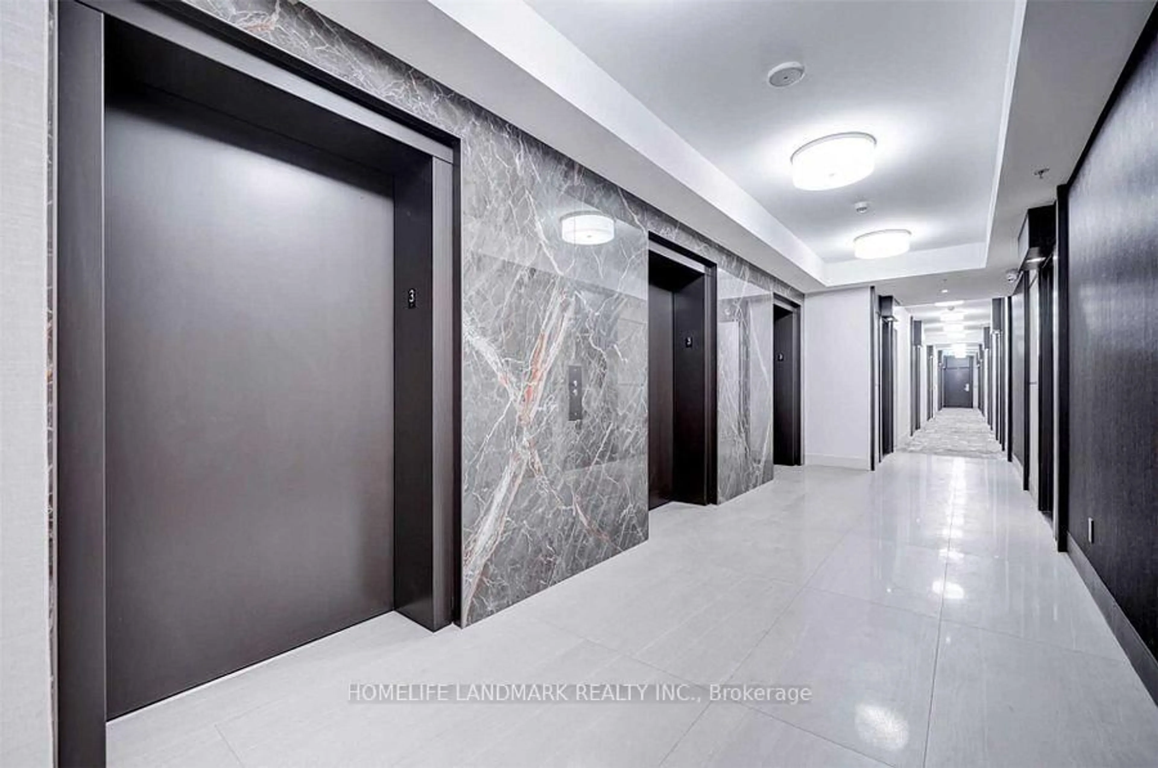 Unknown for 23 Glebe Rd #304, Toronto Ontario M5P 0A1