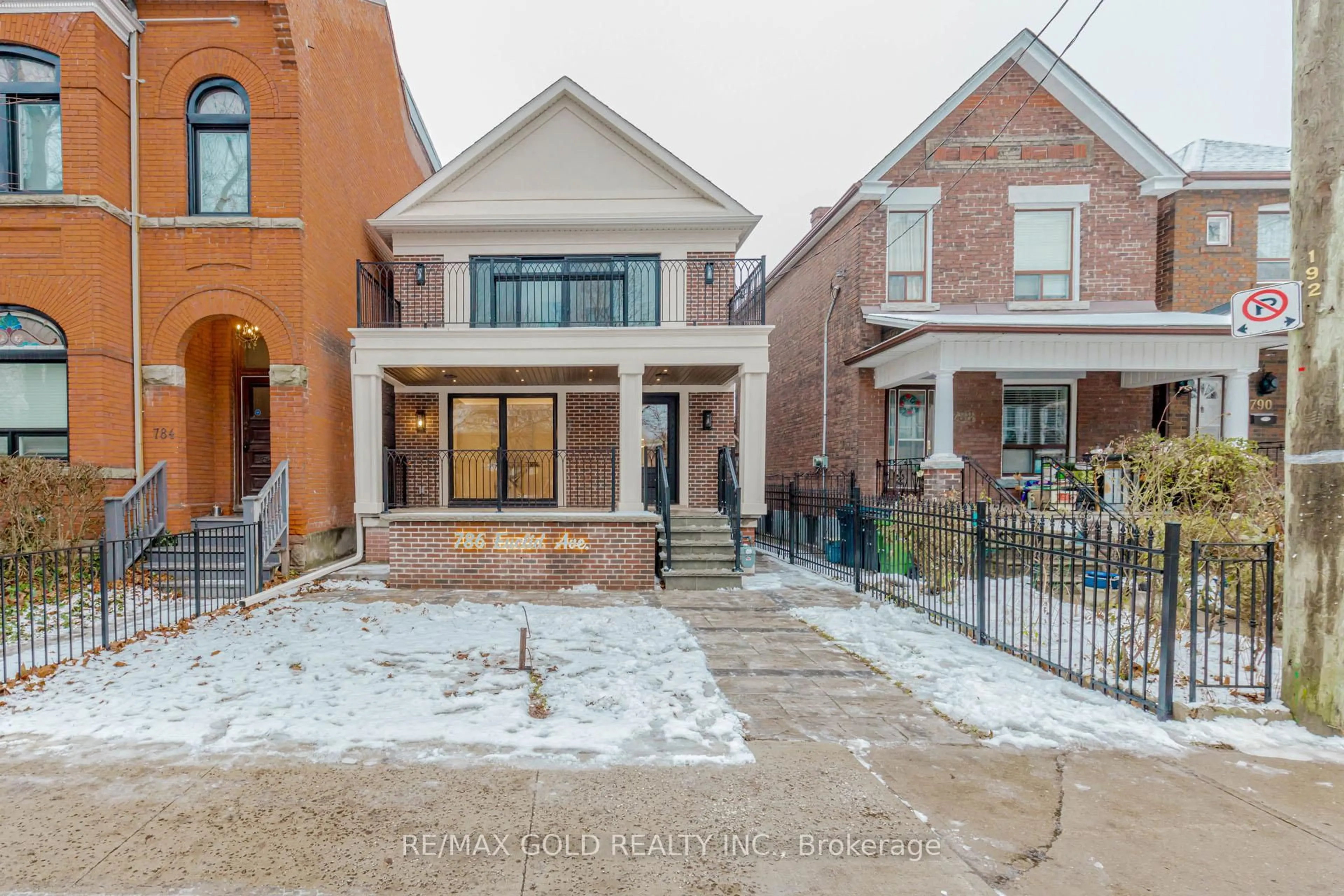 Home with brick exterior material, street for 786 Euclid Ave, Toronto Ontario M6G 2V4