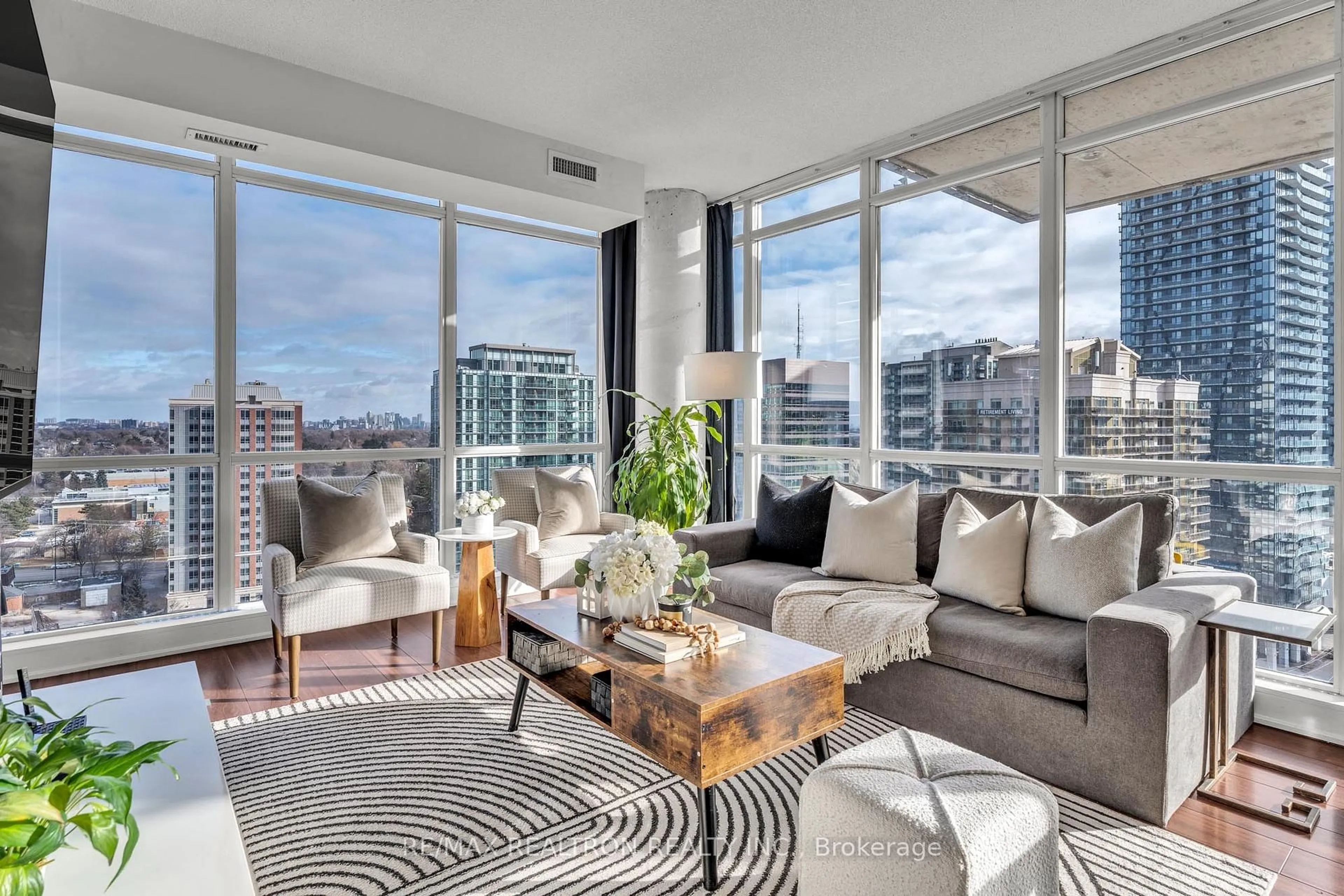 Living room with furniture, unknown for 30 Canterbury Pl #1807, Toronto Ontario M2N 0B9