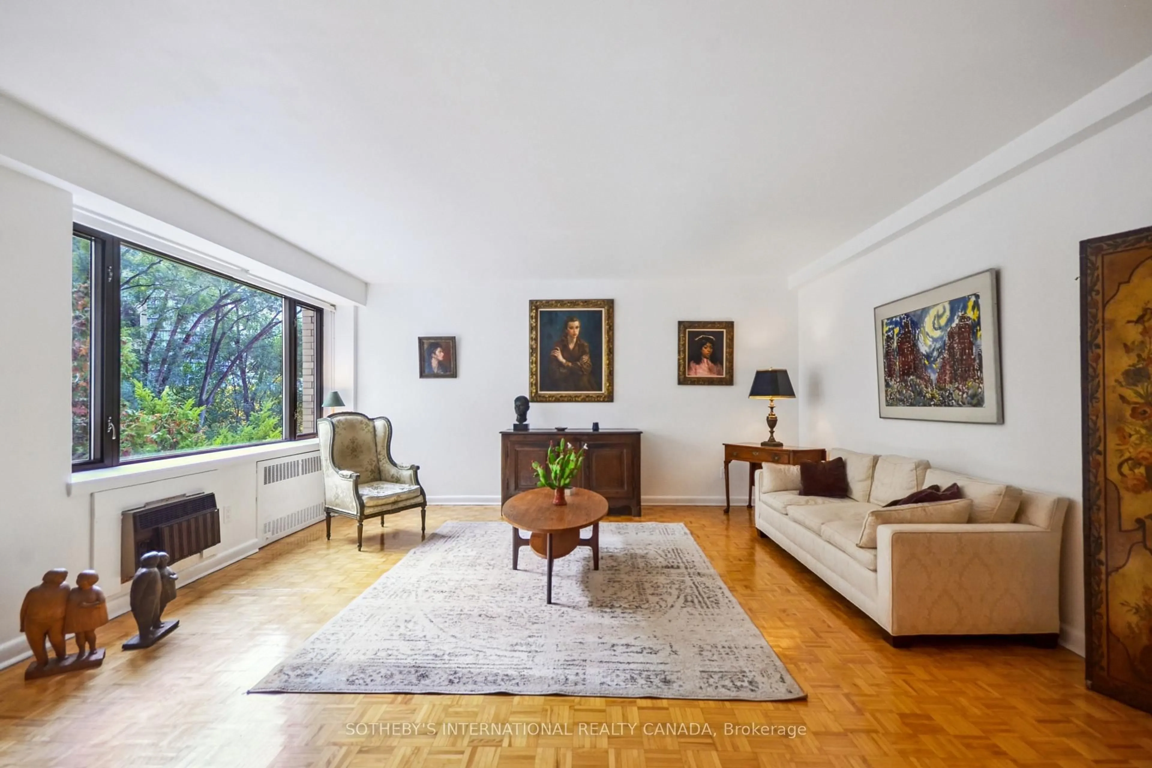 Living room with furniture, unknown for 120 Rosedale Valley Rd #512, Toronto Ontario M4W 1P8