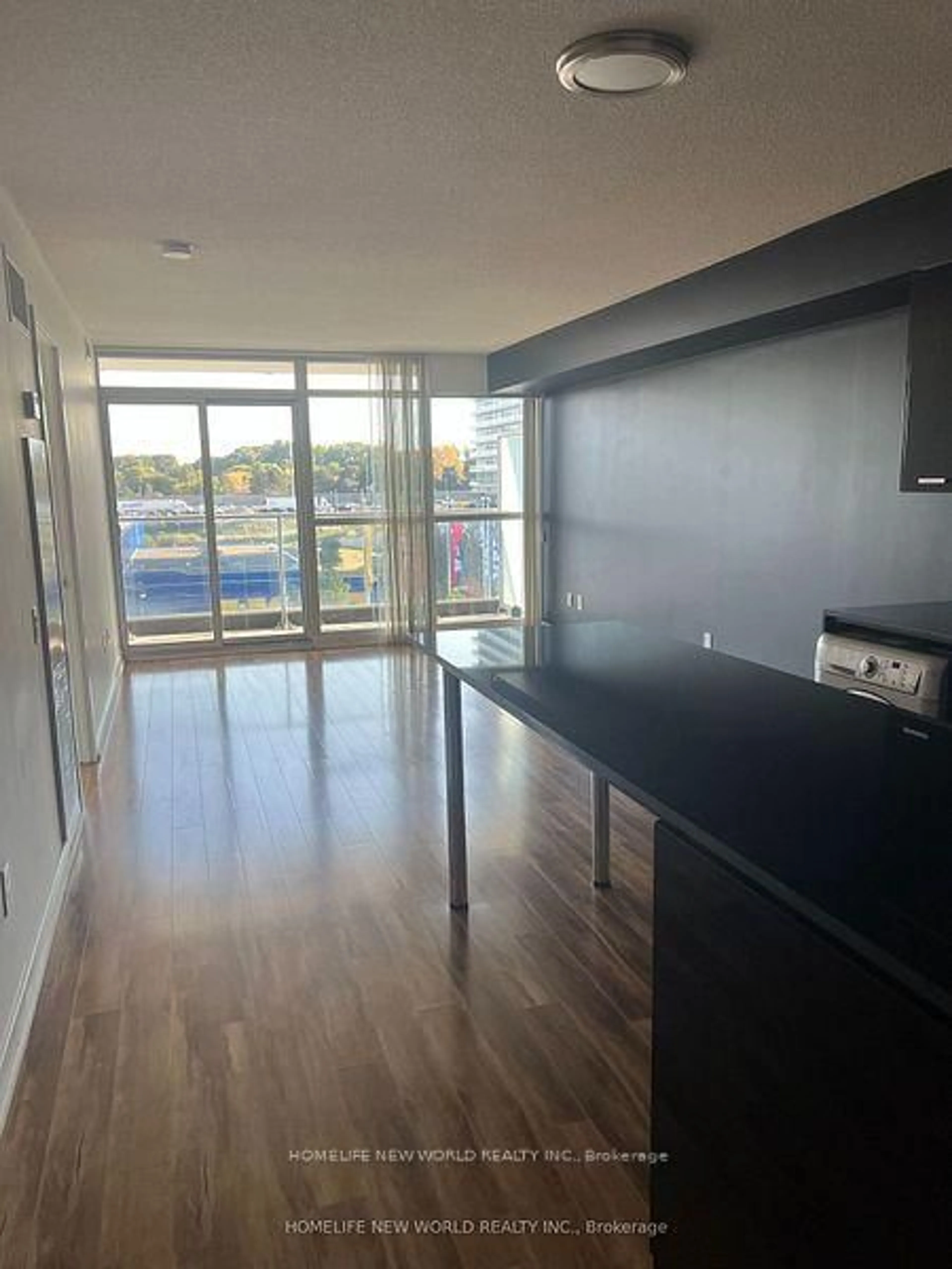 Unknown for 19 Singer Crt #503, Toronto Ontario M2R 0B2