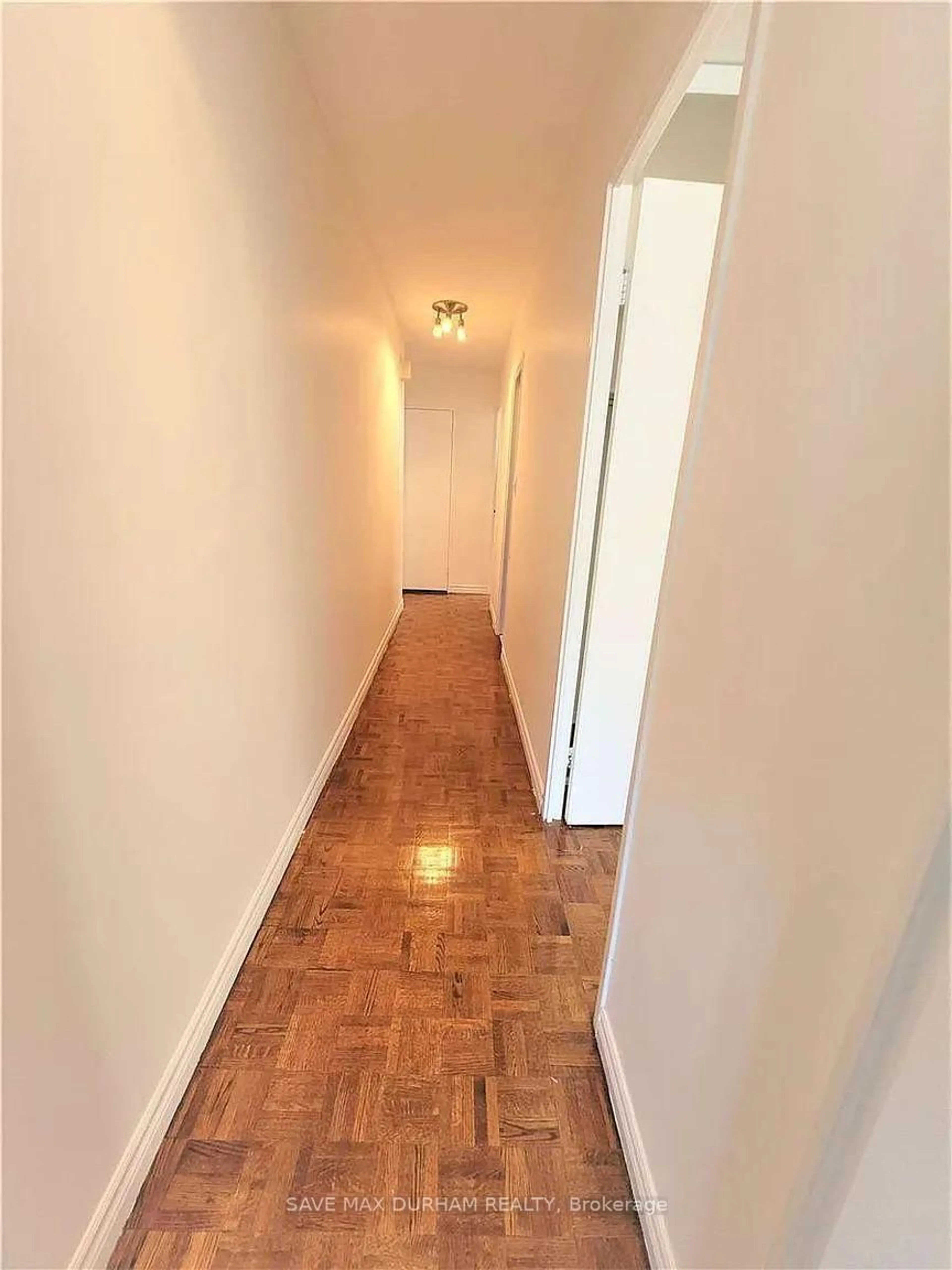 A pic of a room for 60 Pavane Linkway #1208, Toronto Ontario M3C 2Y6
