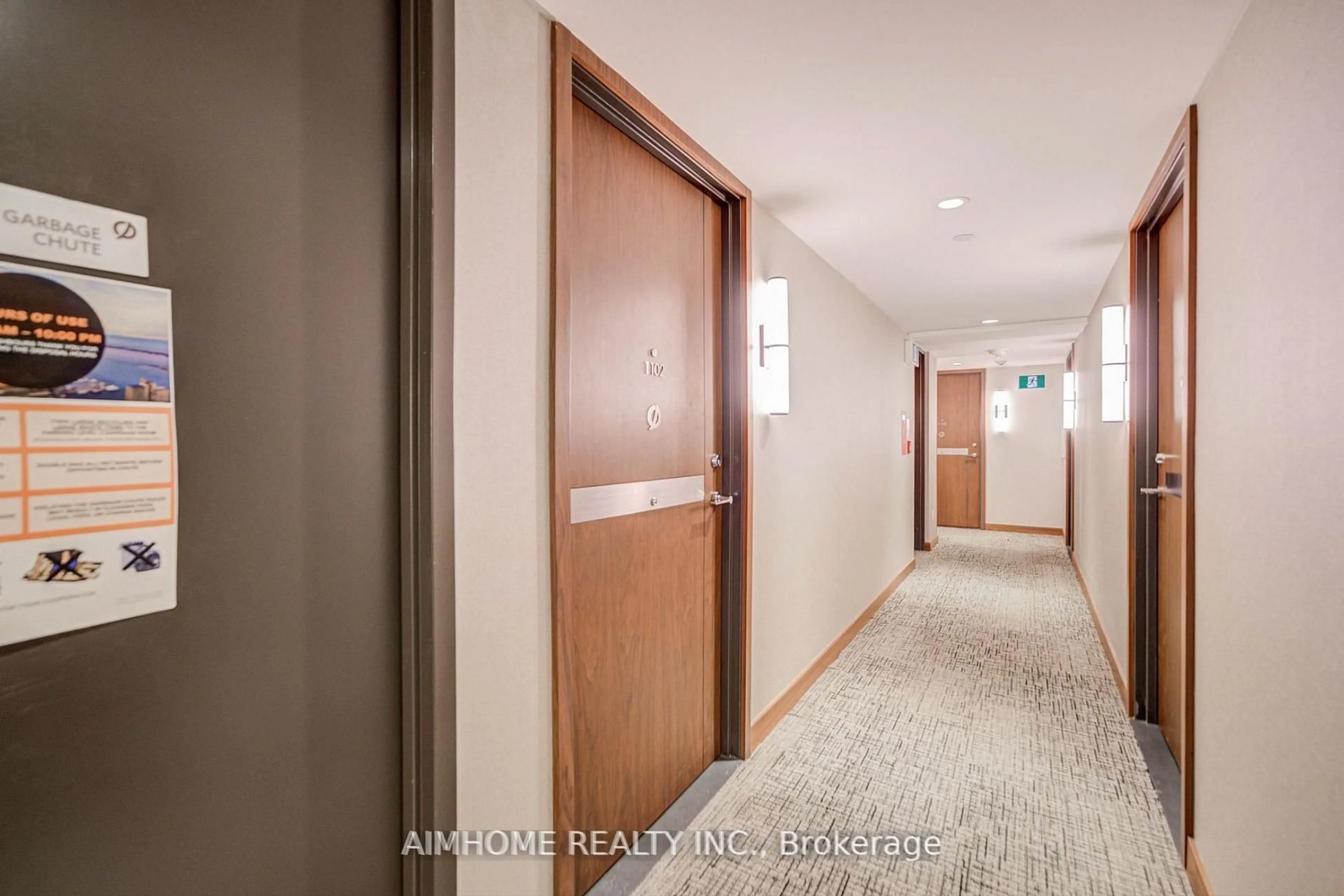 Indoor foyer for 19 Bathurst St #1102, Toronto Ontario M5V 0N2