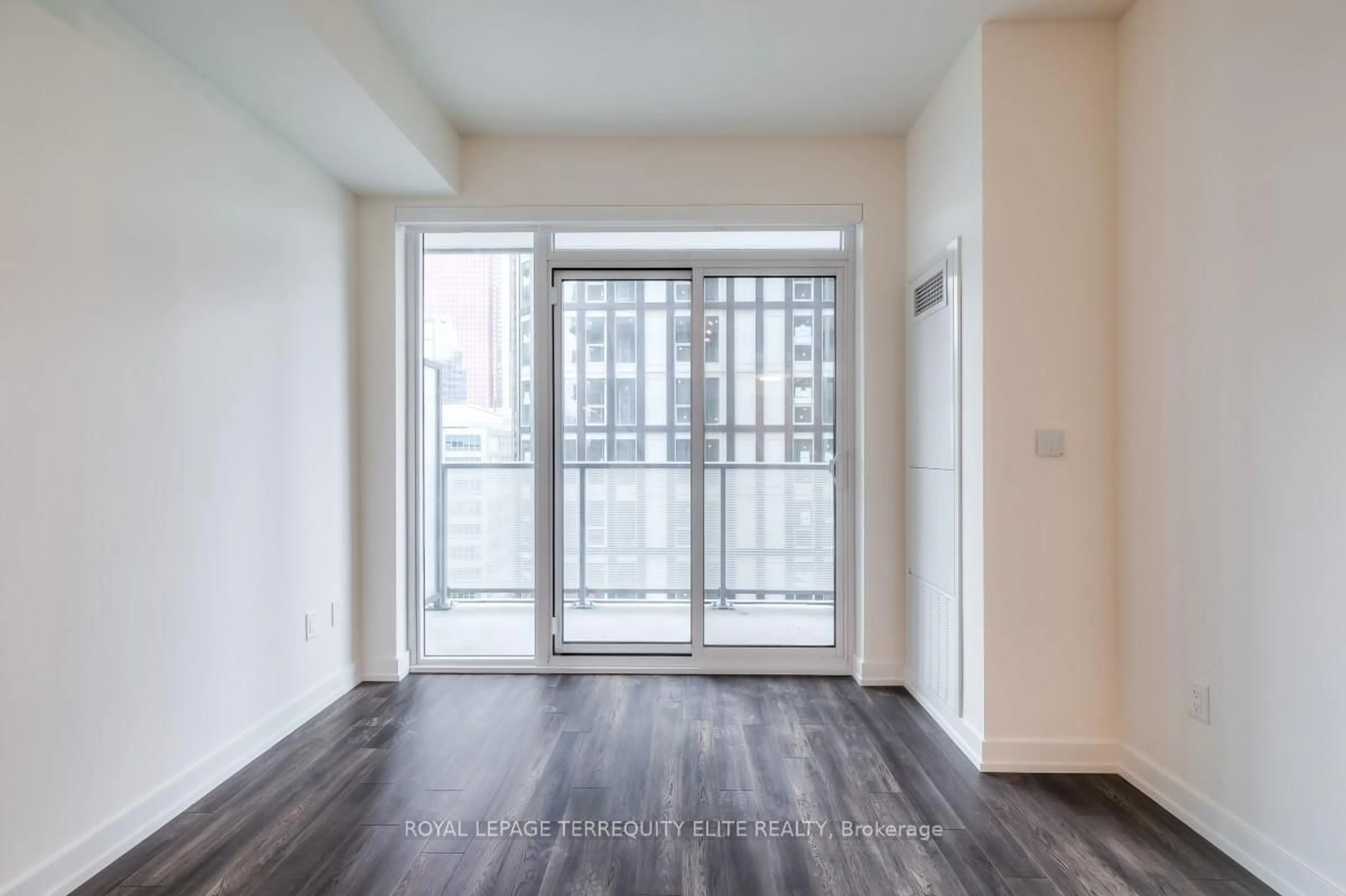 Indoor entryway for 89 Church St #2210, Toronto Ontario M9N 1N4