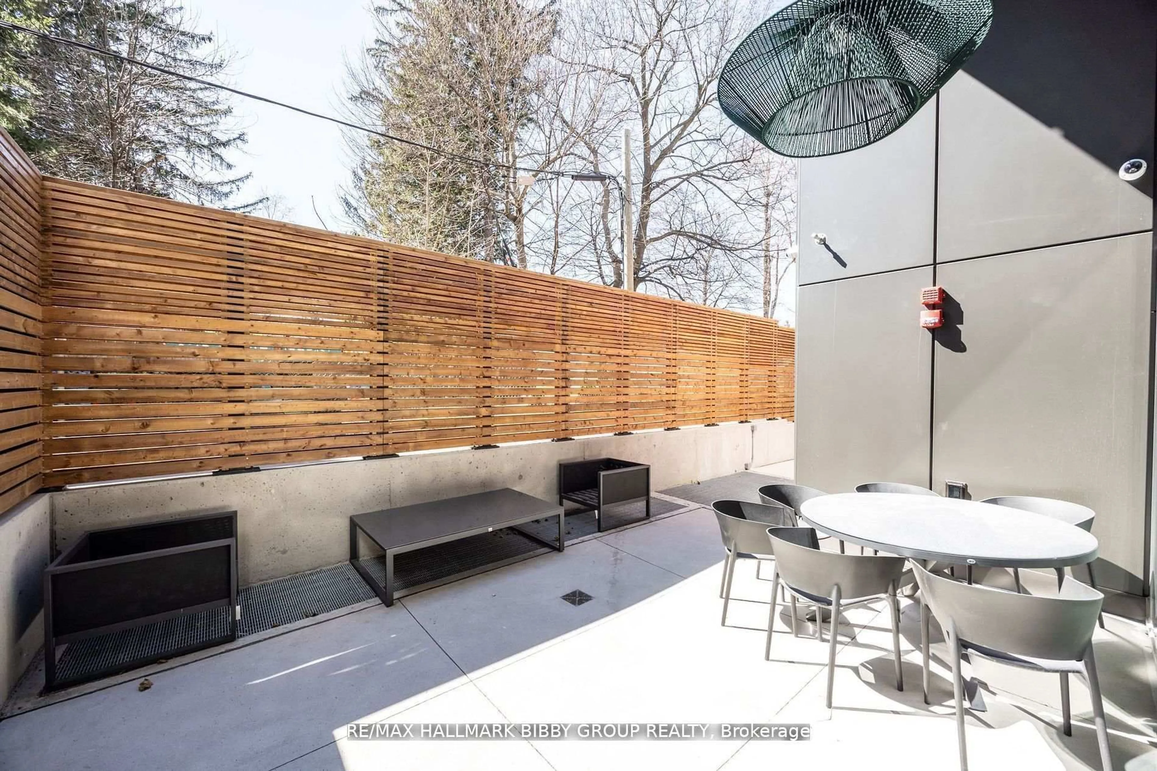 Patio, street for 1414 Bayview Ave #701, Toronto Ontario M4G 3A7