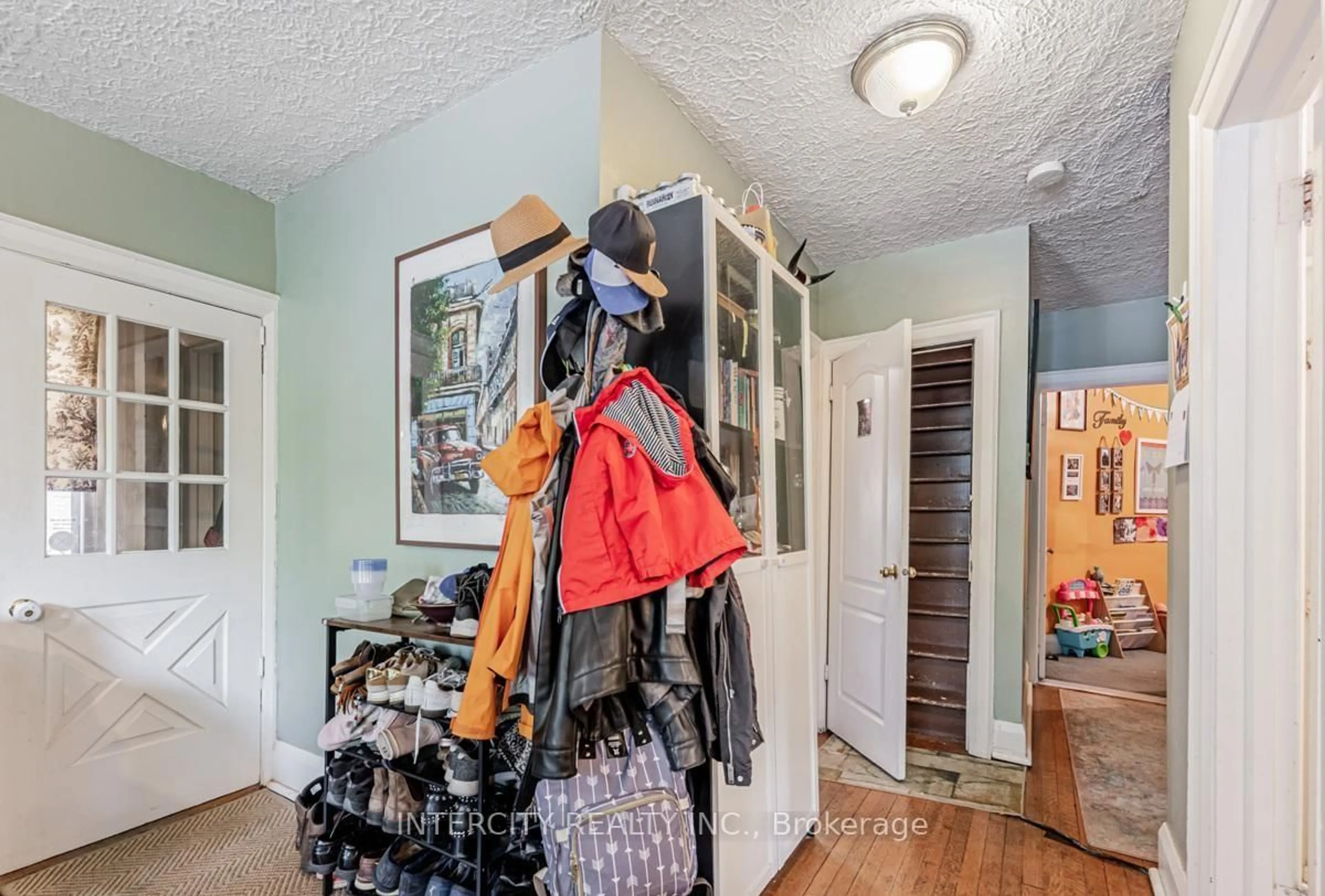 Unknown for 111 Alberta Ave, Toronto Ontario M6H 2S1