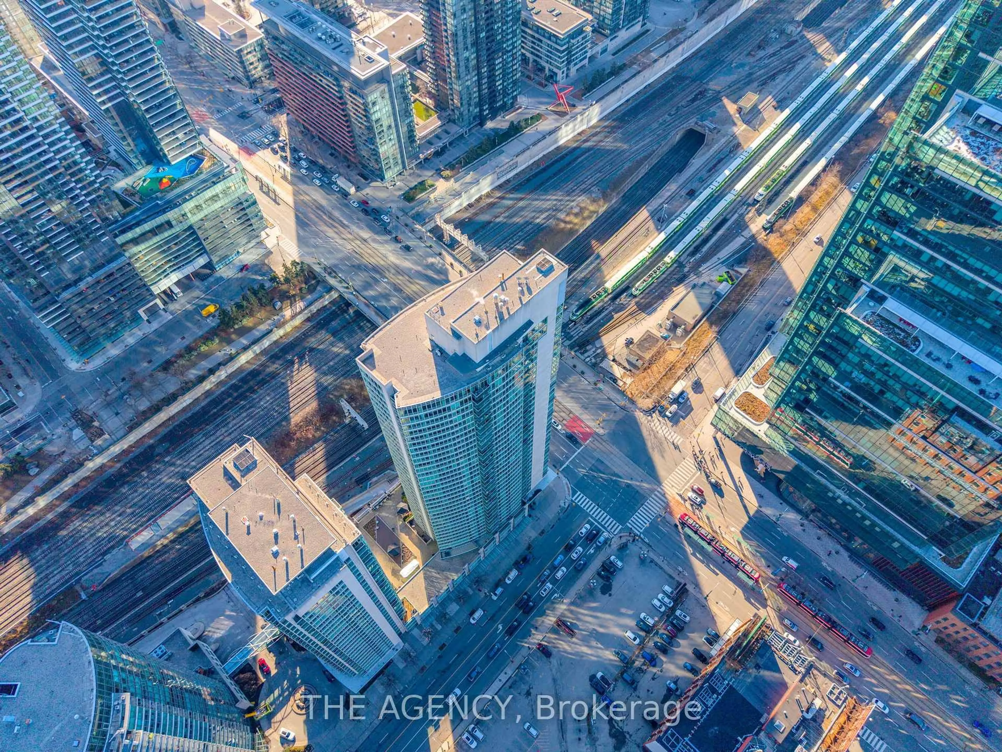 A pic from outside/outdoor area/front of a property/back of a property/a pic from drone, city buildings view from balcony for 397 Front St #1211, Toronto Ontario M5V 3S1