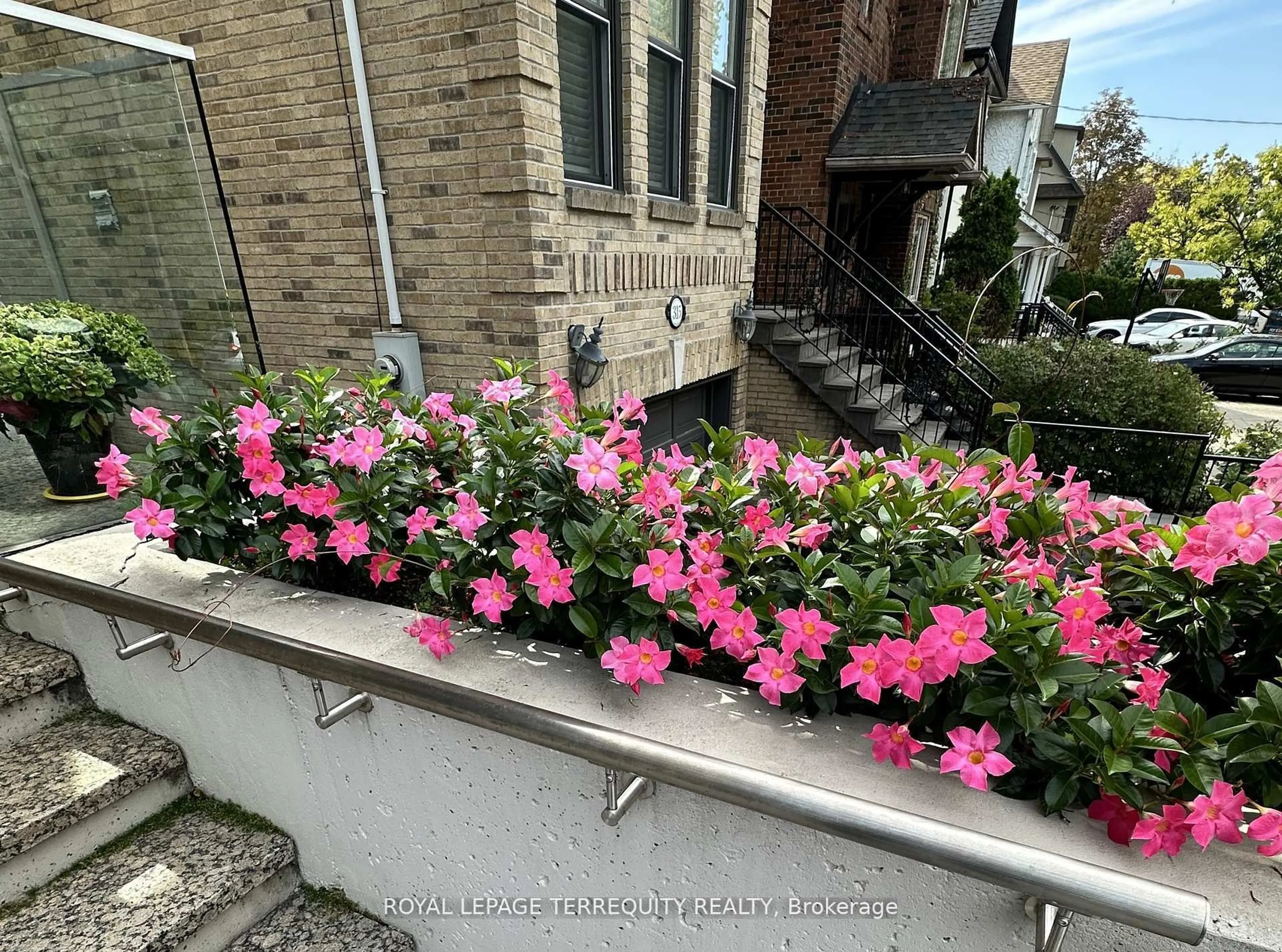 Balcony in the apartment, street for 317 Keewatin Ave, Toronto Ontario M4P 2A4