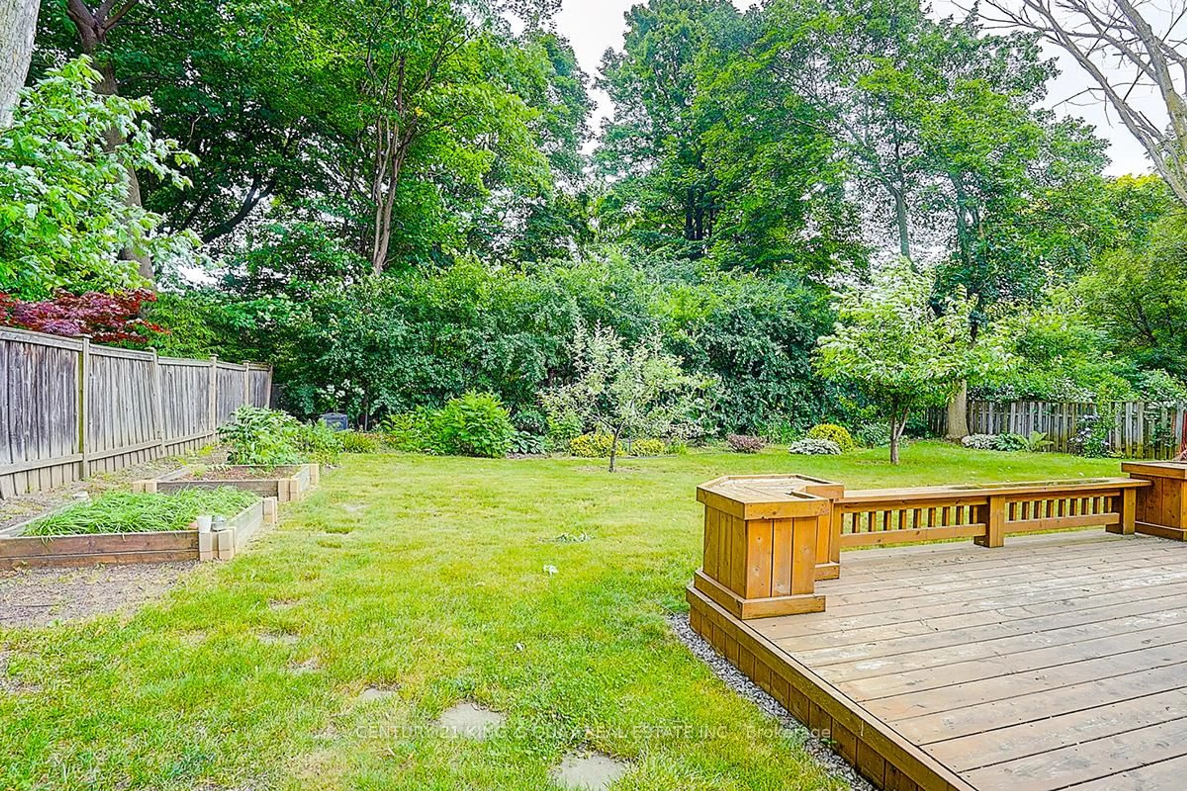 Patio, forest/trees view for 55 Three Valleys Dr, Toronto Ontario M3A 3B6