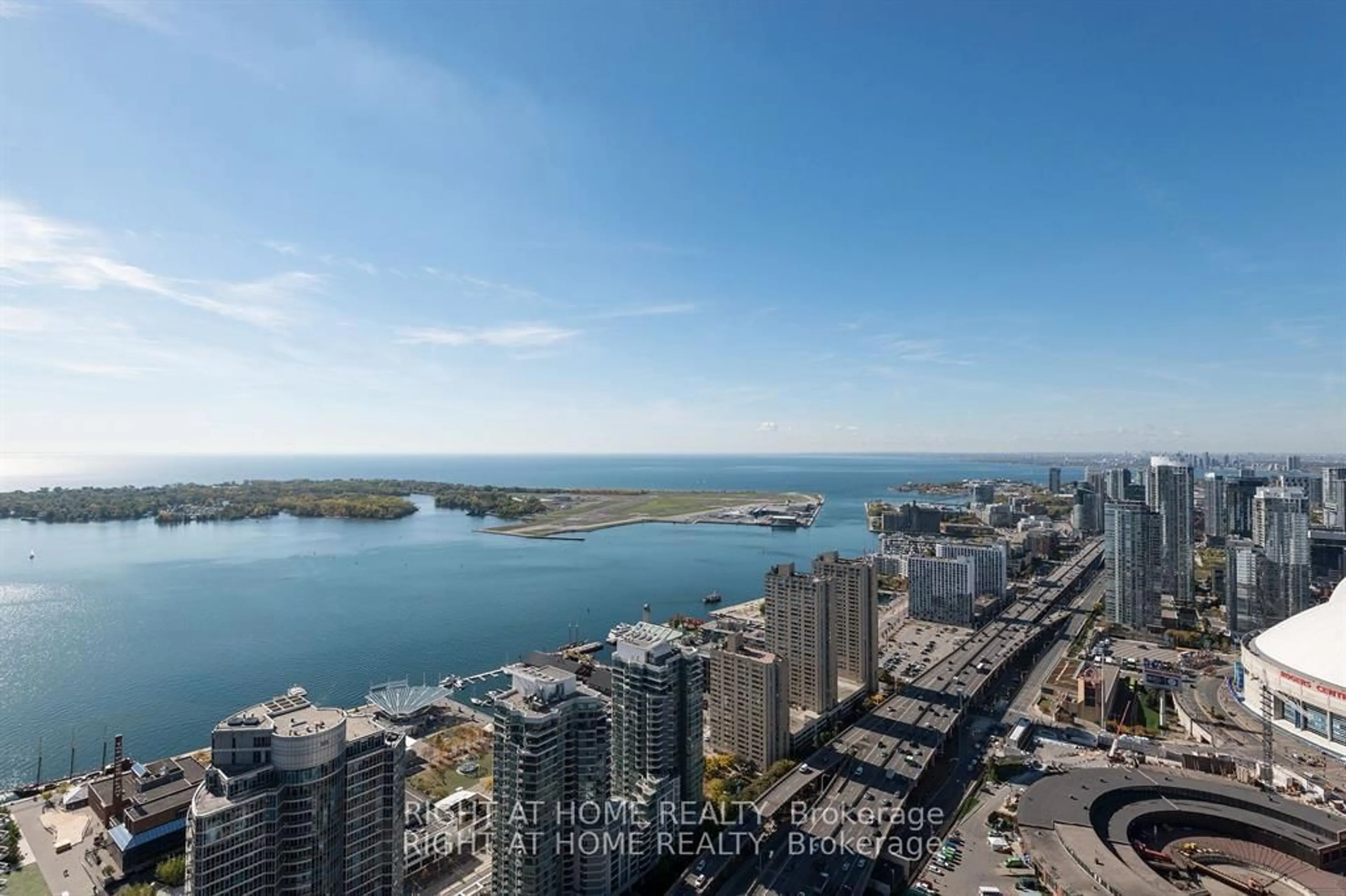 A pic from outside/outdoor area/front of a property/back of a property/a pic from drone, water/lake/river/ocean view for 12 York St #4906, Toronto Ontario M5J 2Z2