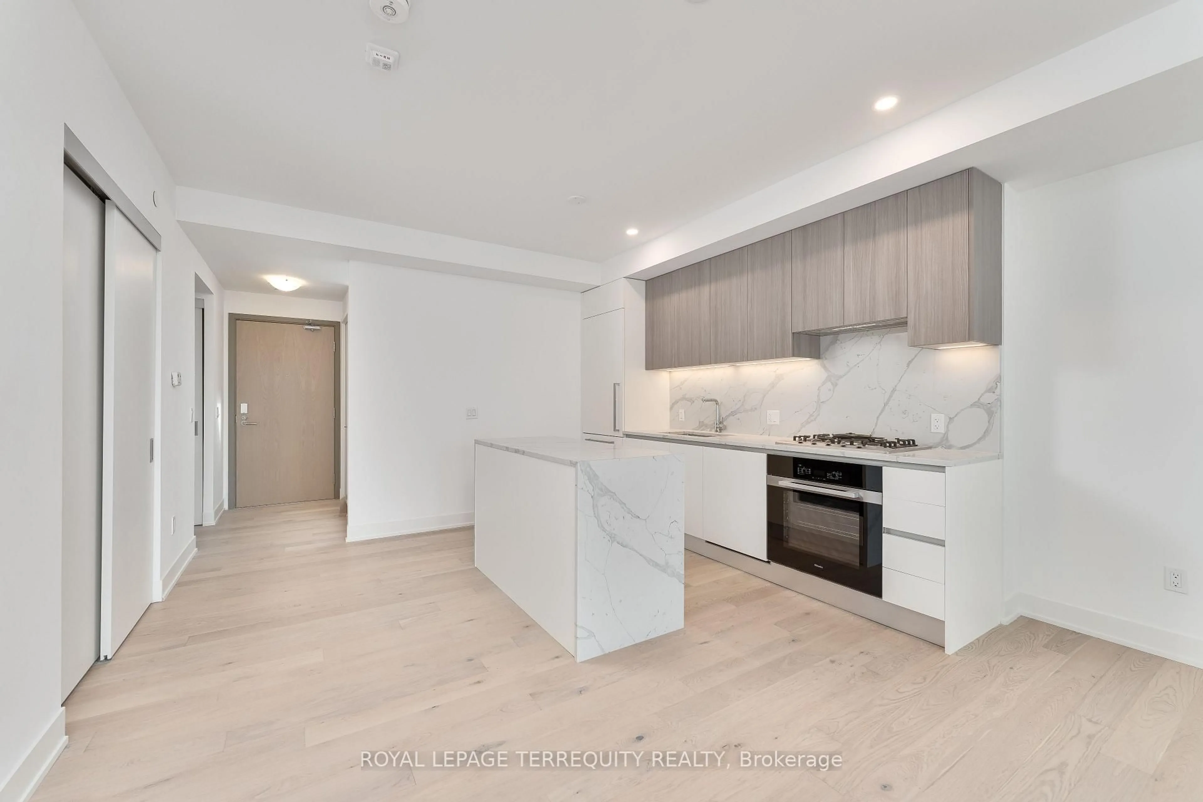 Open concept kitchen, unknown for 200 Keewatin Ave #PH05, Toronto Ontario M4P 0G4