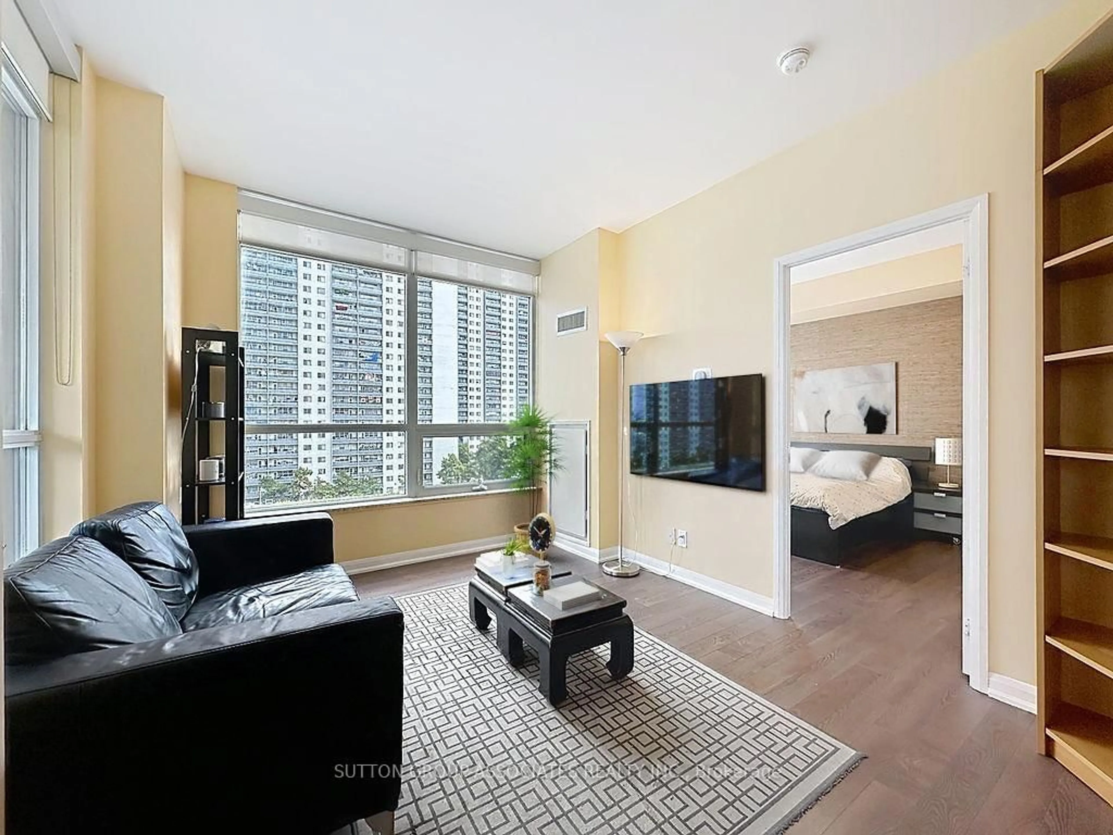 Living room with furniture, unknown for 500 Sherbourne St #603, Toronto Ontario M4X 1L1