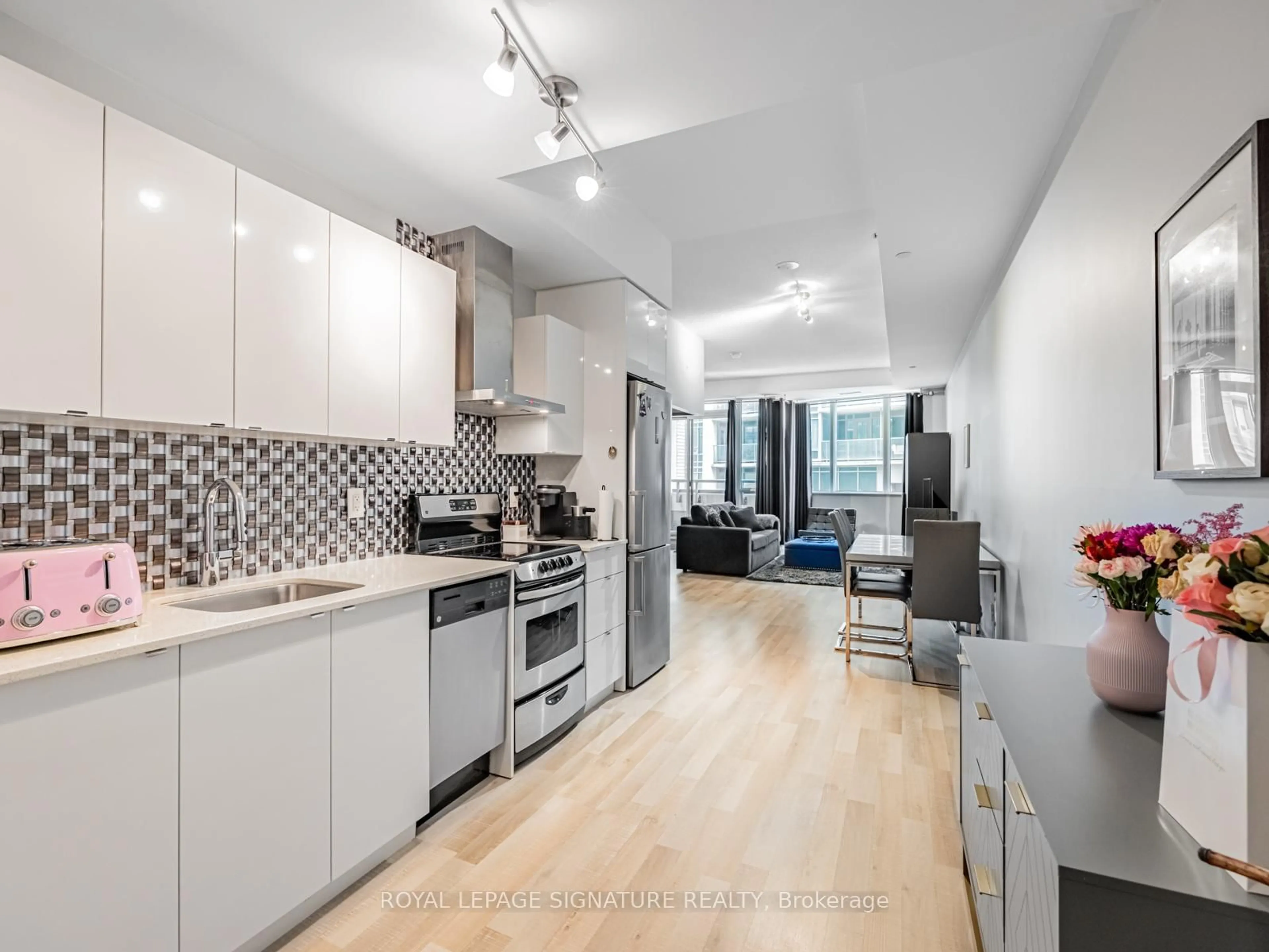 Open concept kitchen, unknown for 51 East Liberty St #202, Toronto Ontario M6K 3P8