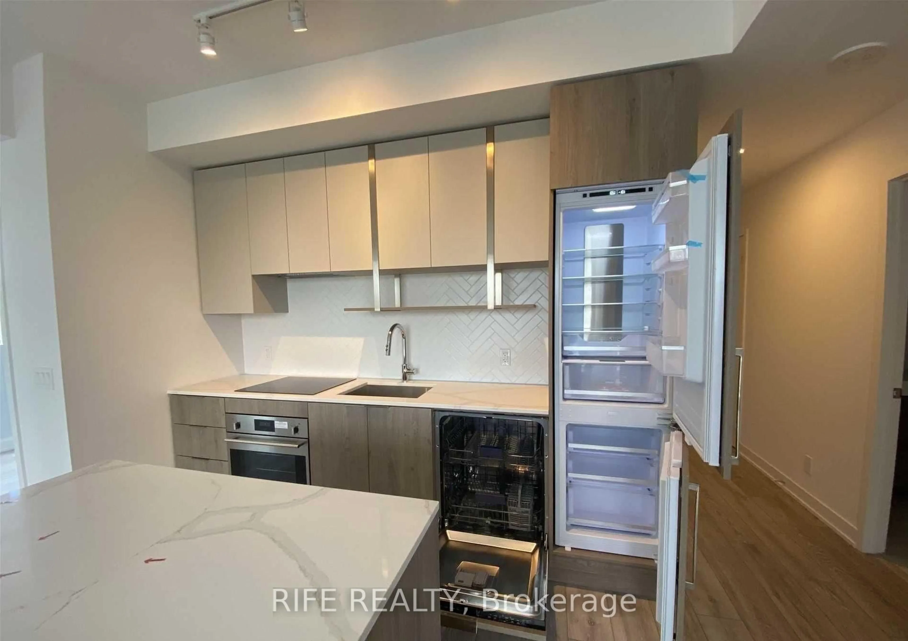 Standard kitchen, unknown for 15 Holmes Ave #1504, Toronto Ontario M2N 0L4