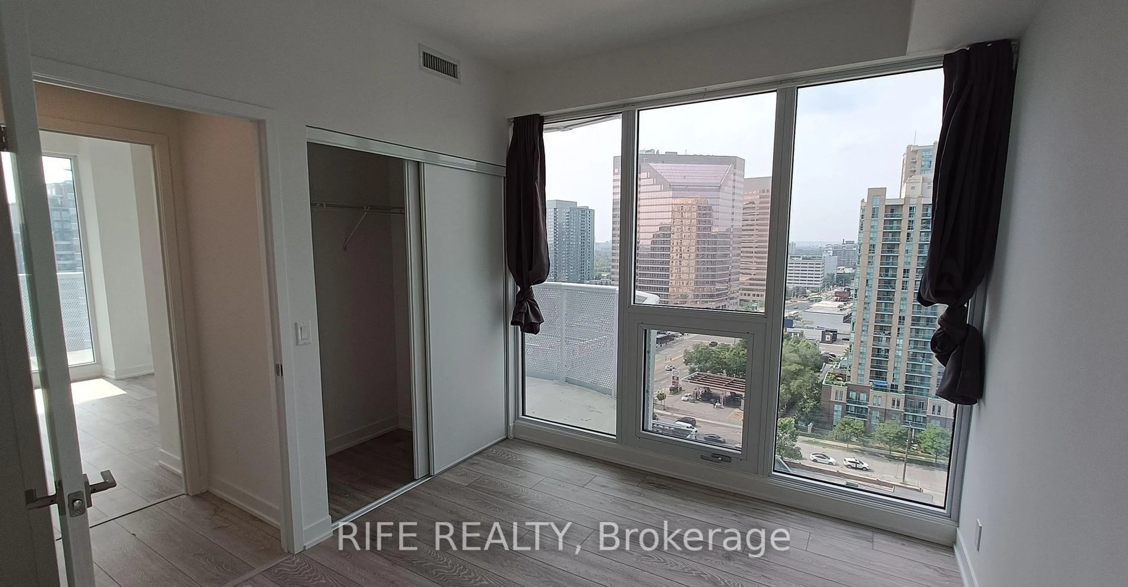 A pic of a room for 15 Holmes Ave #1504, Toronto Ontario M2N 0L4