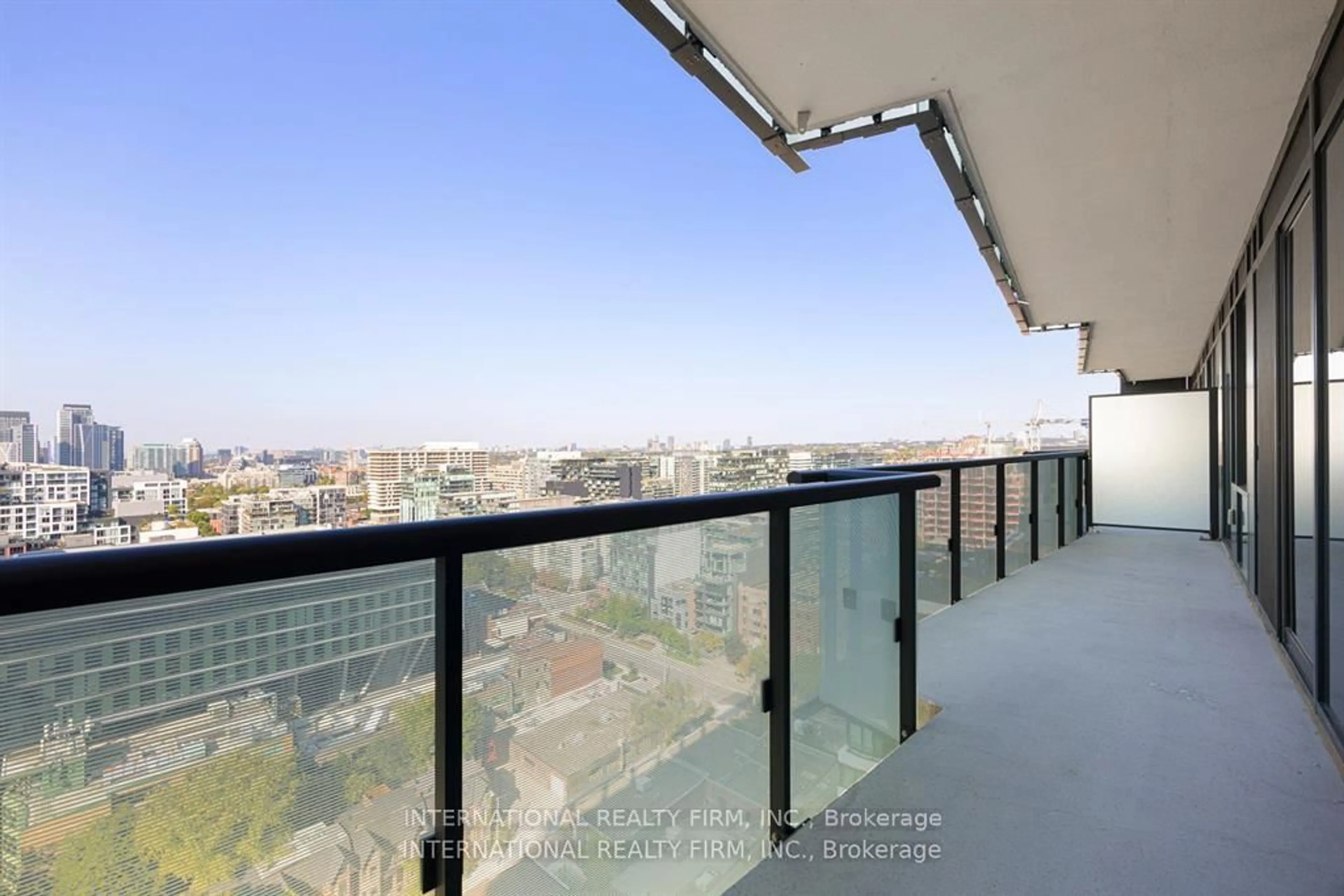 Balcony in the apartment, city buildings view from balcony for 480 FRONT St #1703, Toronto Ontario M5V 0V5