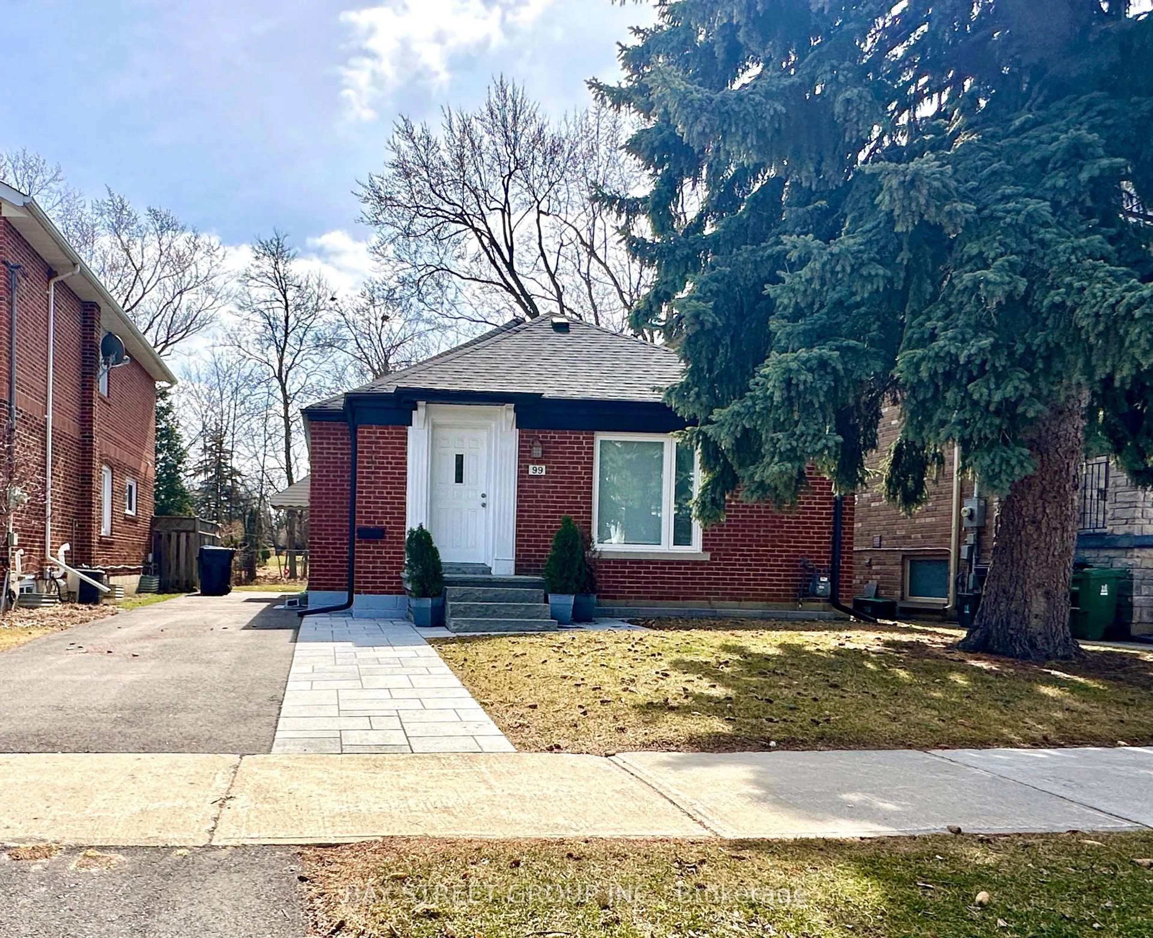 Home with brick exterior material, street for 99 Park Home Ave, Toronto Ontario M2N 1W7